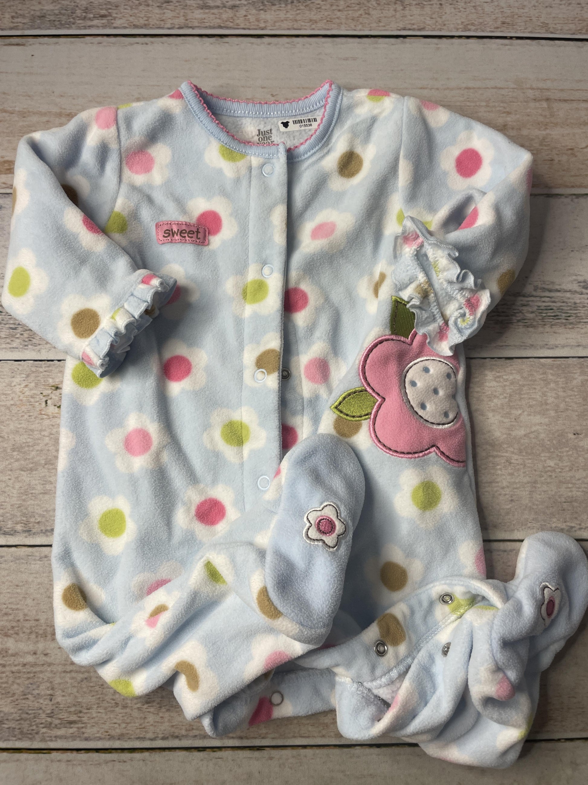 Carters Girls Blue | Flowers | pink Pajamas Size: 6 months Blue | Flowers | pink