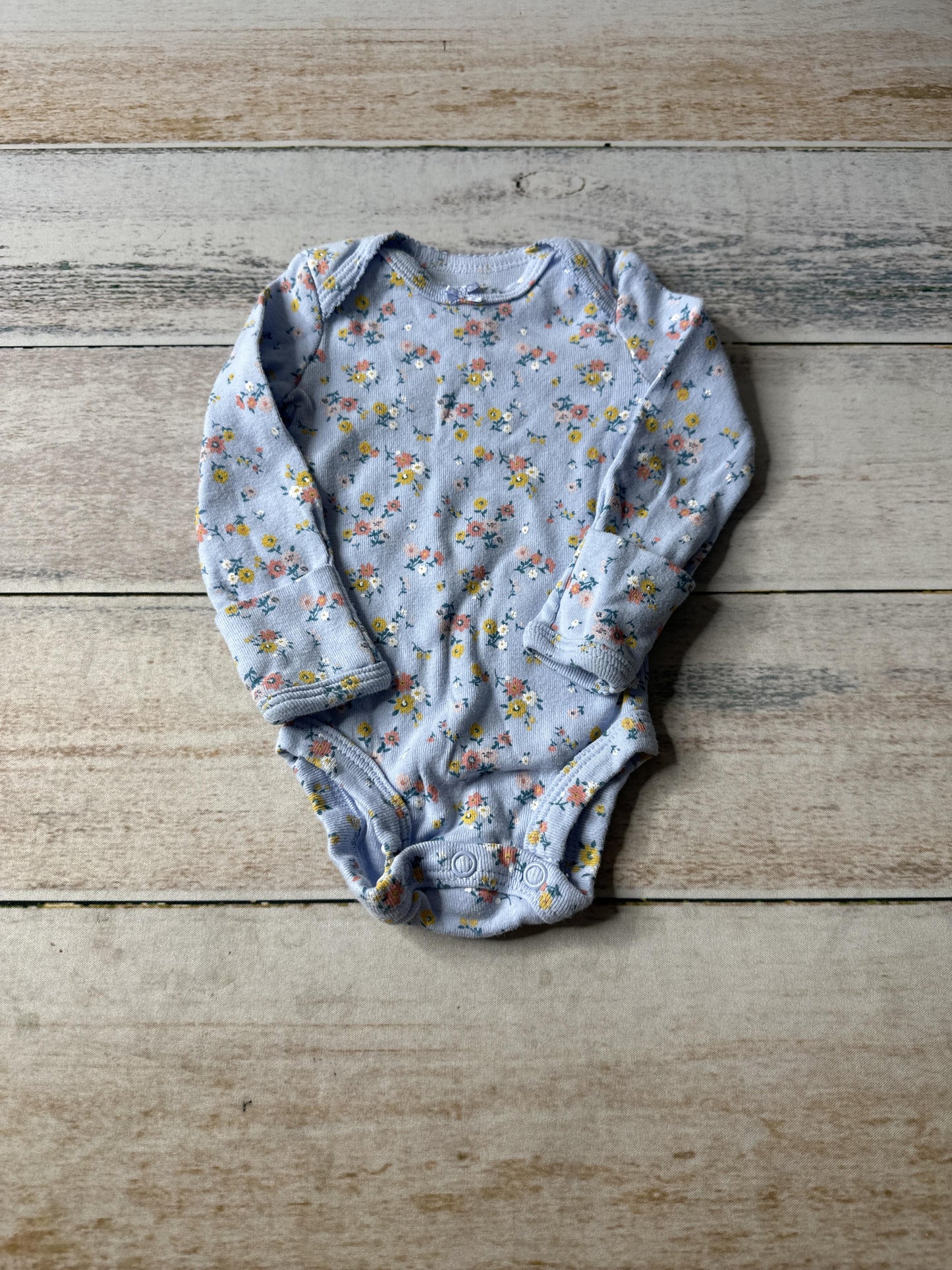 Carters Girls Blue | Flowers Onesie Size: Newborn Blue | Flowers