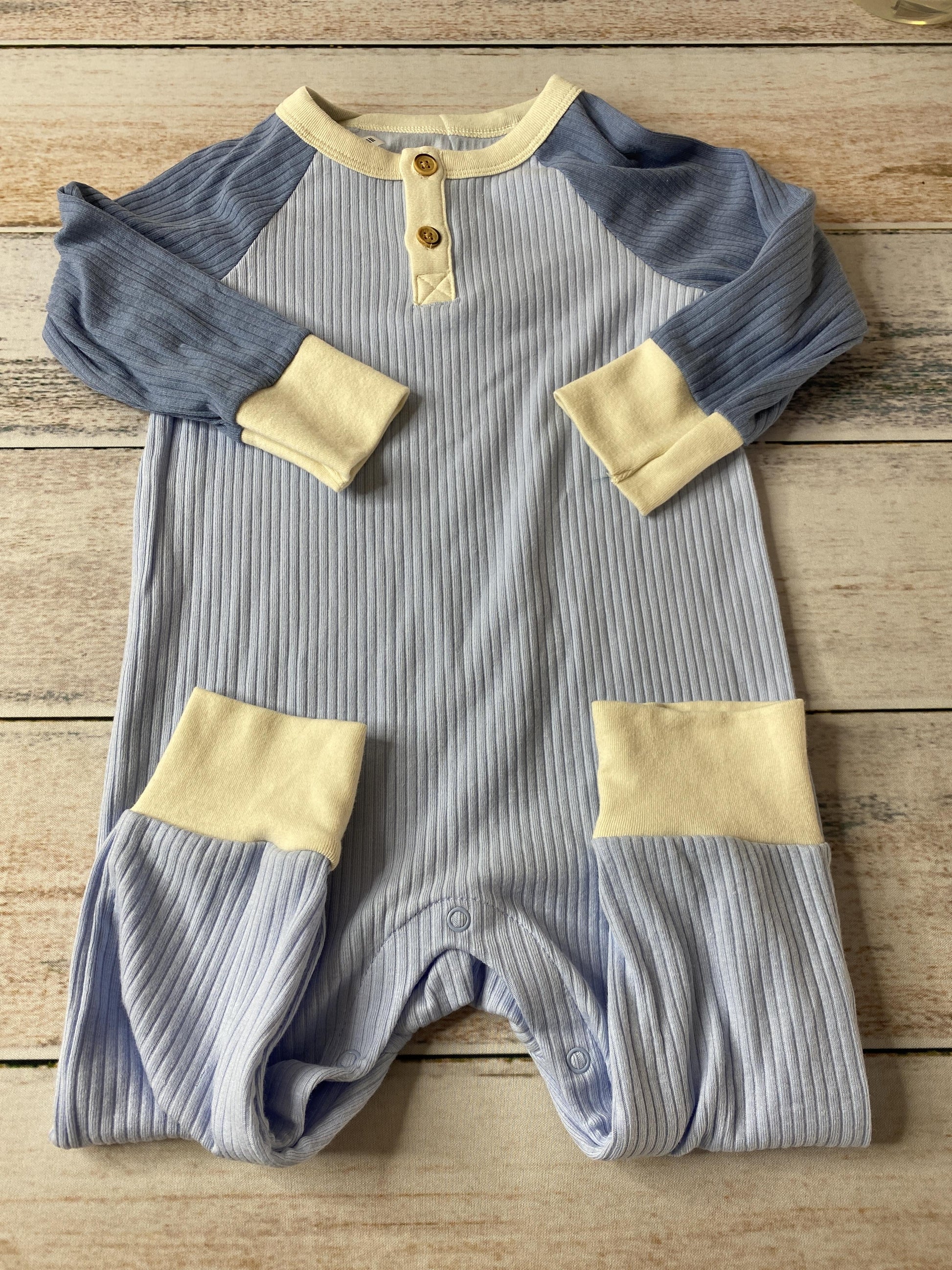 Cat & Jack Boys Blue | Light Blue | cream Long Sleeve Outfit Size: 12 months Blue | Light Blue | cream