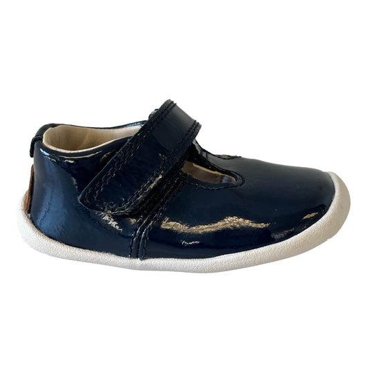 Clarks Girls Blue Patent Shoes Size: 2.5 Infant Blue Patent