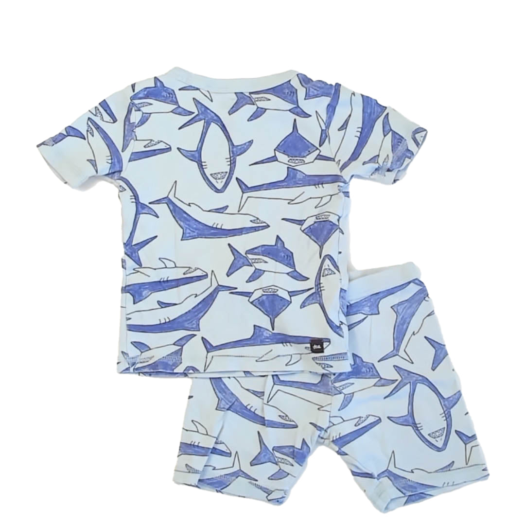 Tea Collection Boys Blue Sharks 2-piece Pajamas Size: 4T Blue Sharks