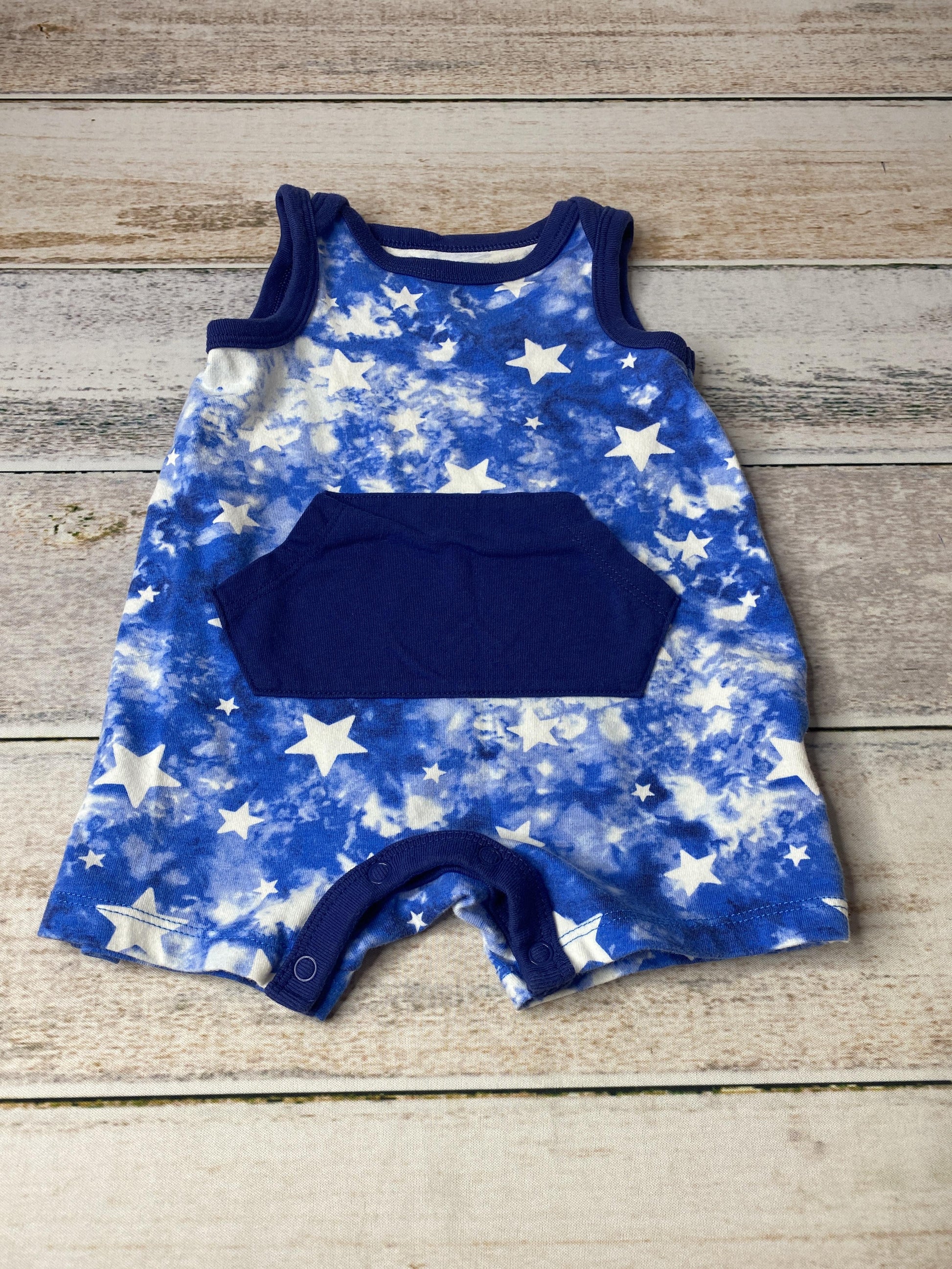 Cat & Jack Boys Blue | White | Stars Romper Size: 3-6 months Blue | White | Stars