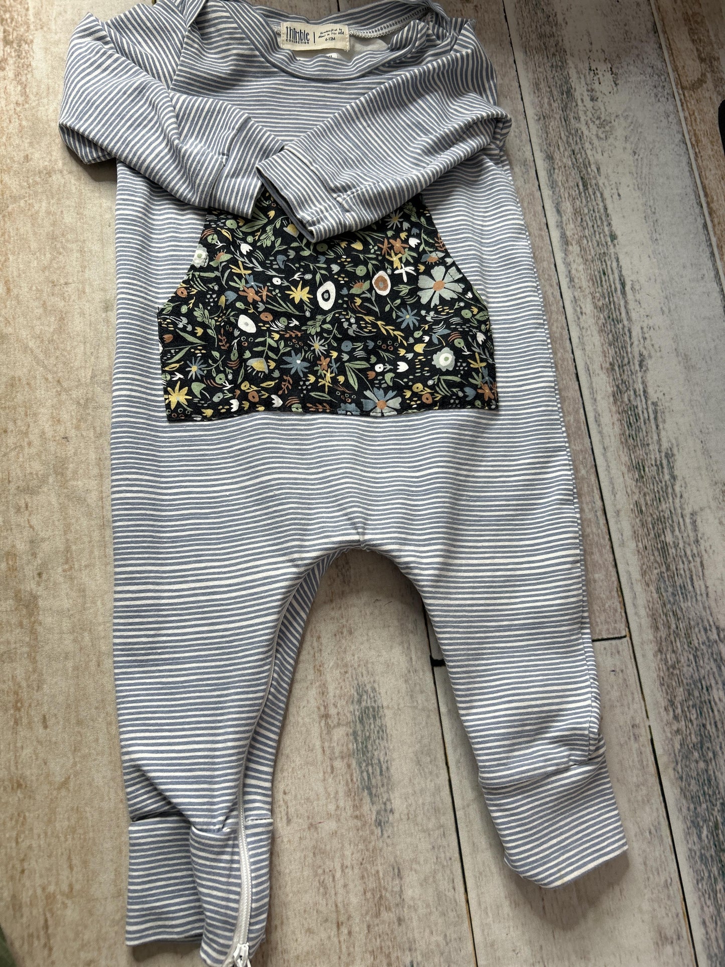 Unisex Blue | White | Striped | Flowers Long Sleeve Outfit Size: 6-12 months Blue | White | Striped | Flowers