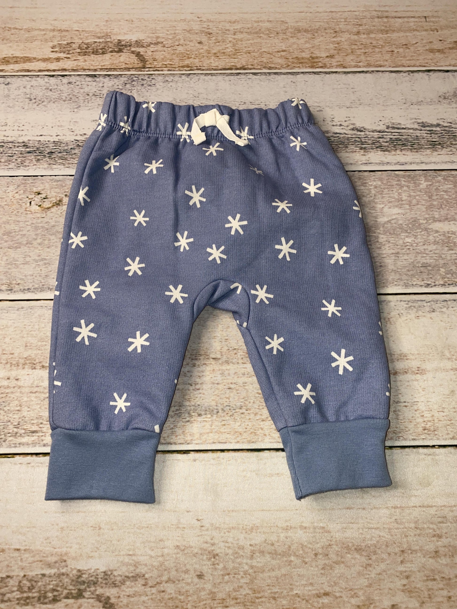 Cat & Jack Unisex Blue | White Pants Size: 3-6 months Blue | White