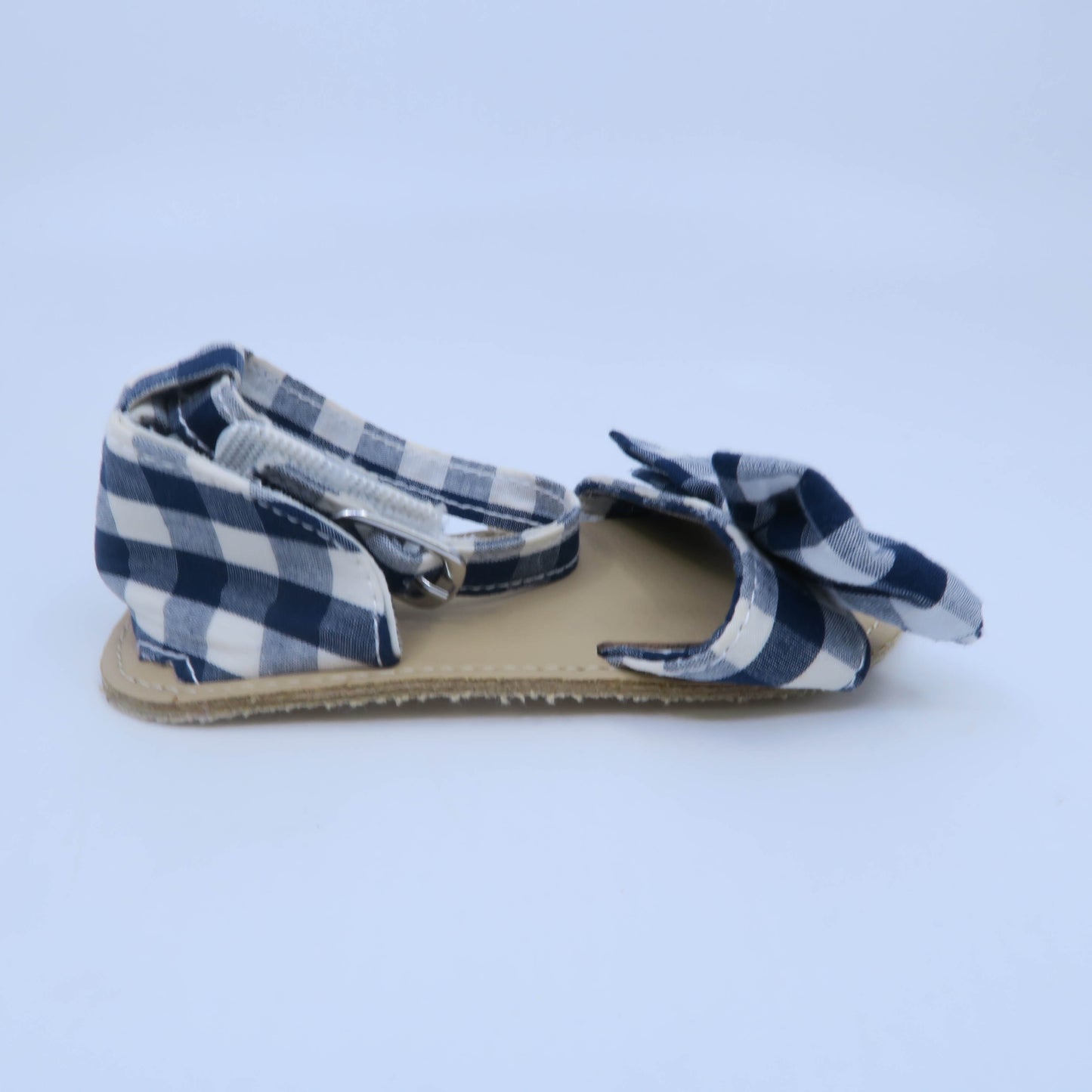 Gap Girls Blue | White Sandals Size: 6-12 Months Blue | White