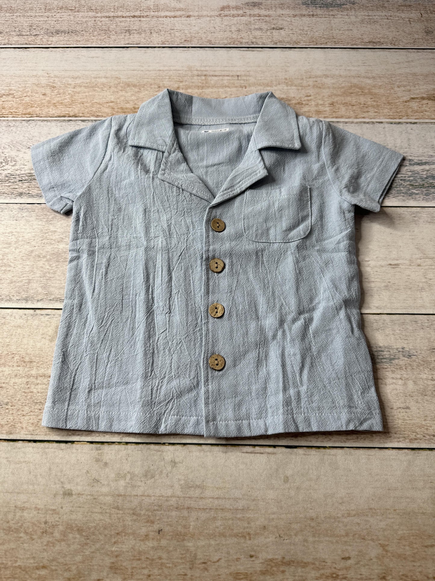 Unisex Blue Button Down Short Sleeve Size: 12-18 months Blue