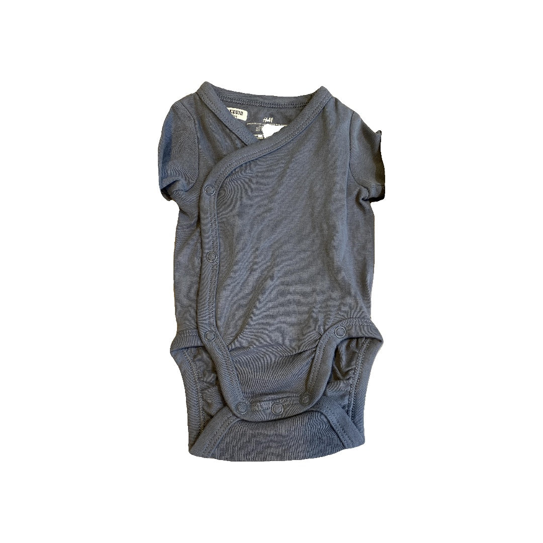H&M Boys Blue Onesie Size: Preemie Blue