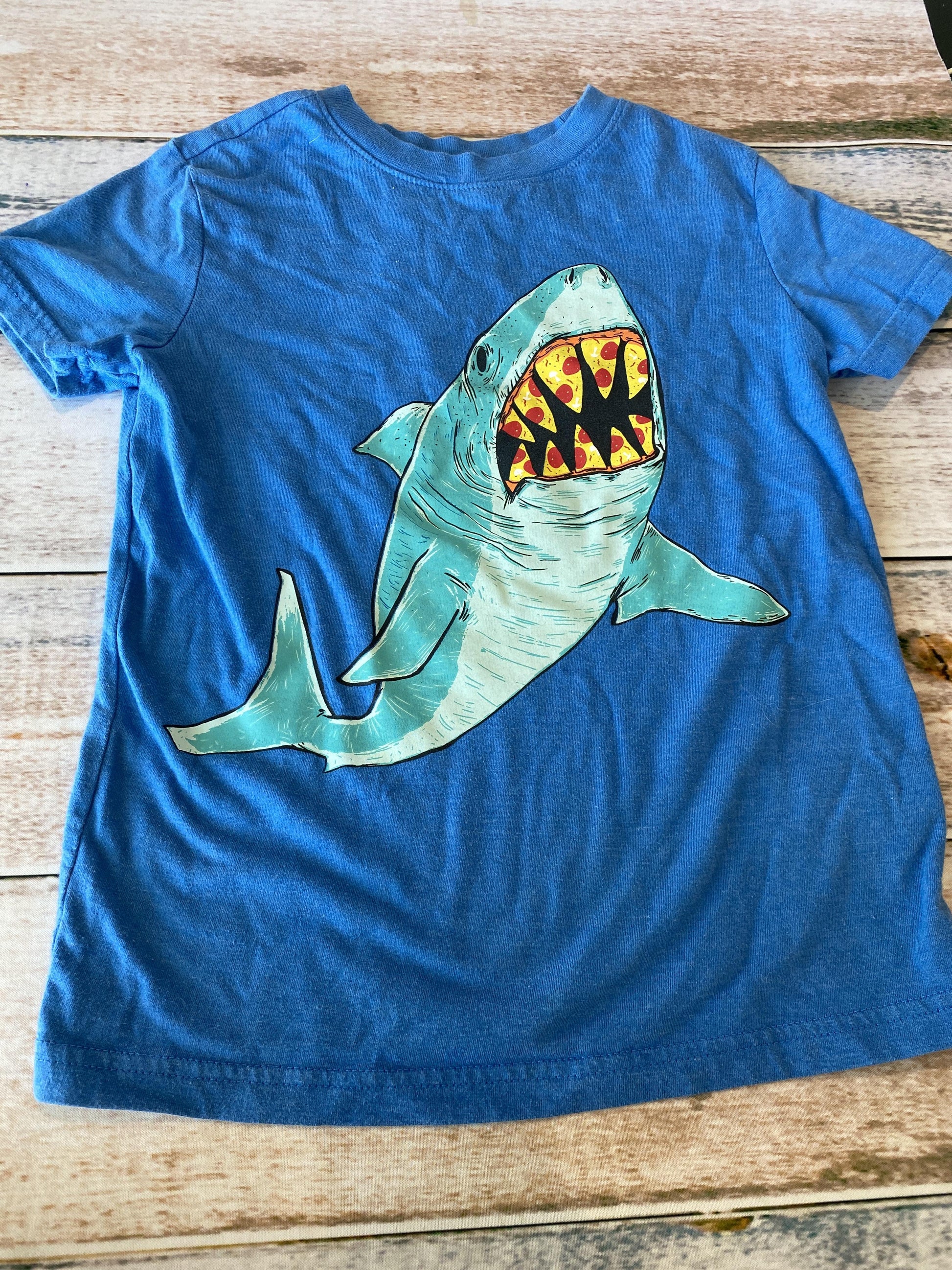 Cat and Jack Boys Blue T-Shirt Size: 4-5 Years Blue