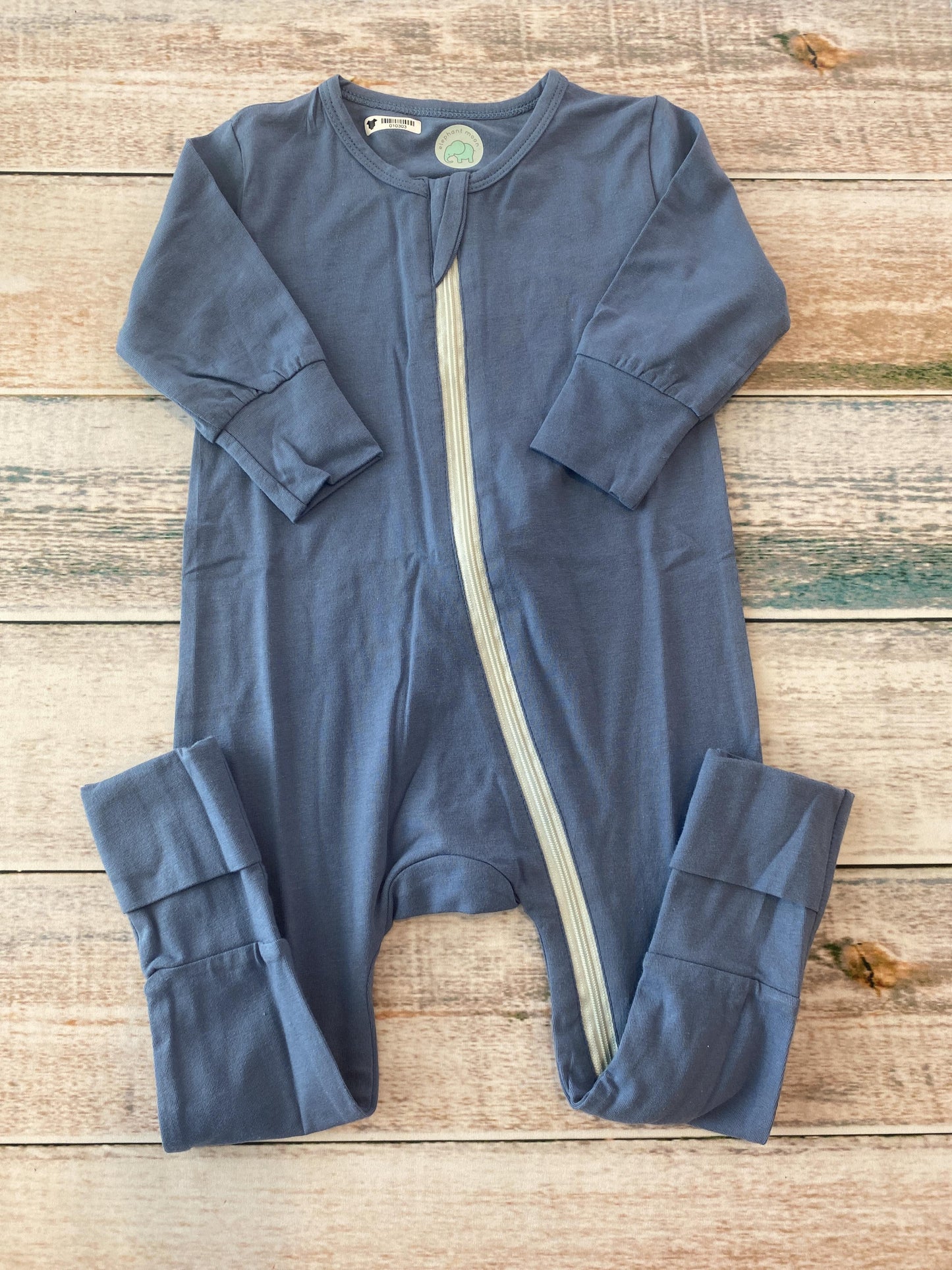 Elephant Moon Unisex Blue Pajamas Size: 12-18 months Blue