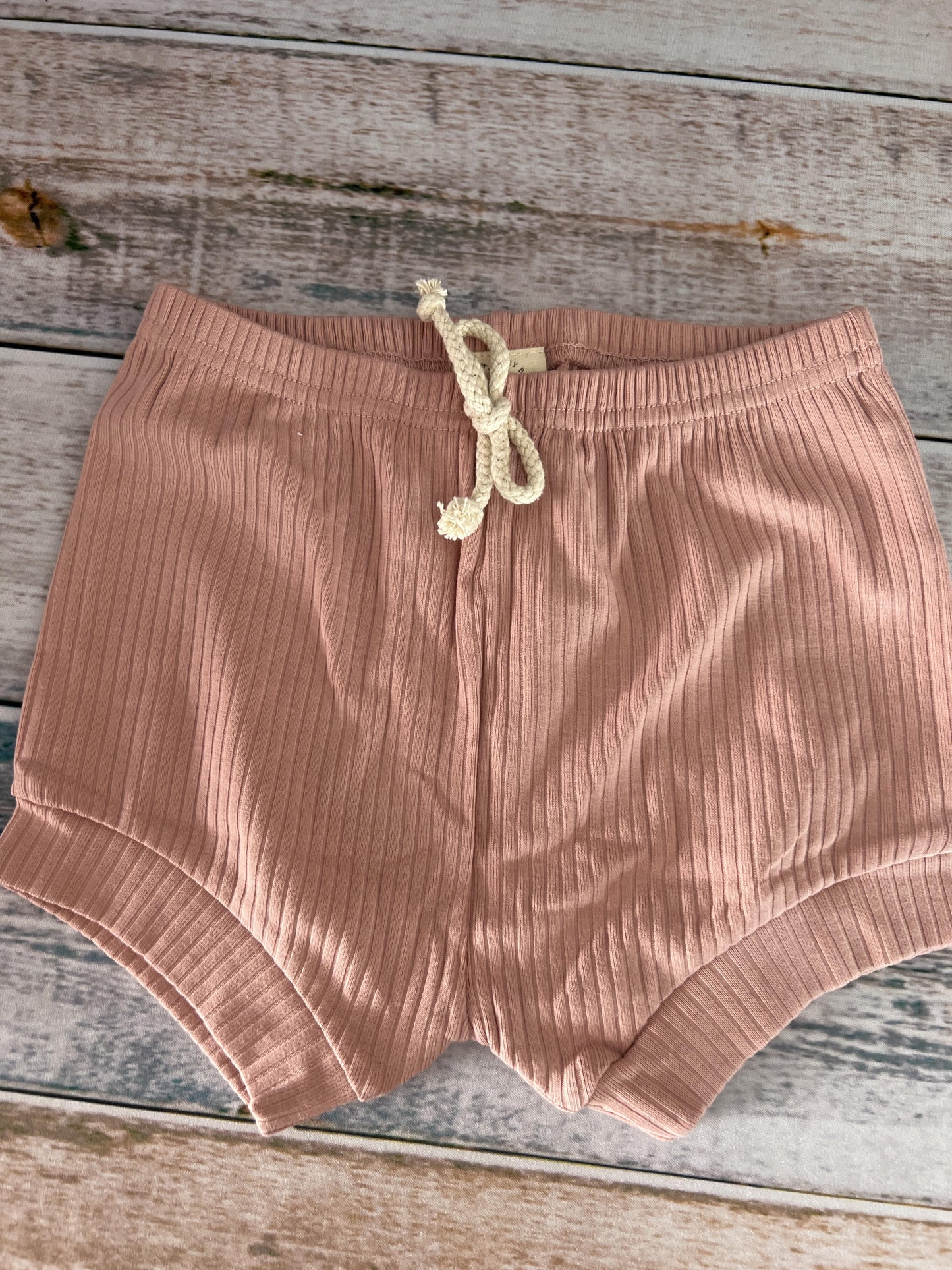 Sage and Ivory Girls Blush Shorts Size: 3T Blush