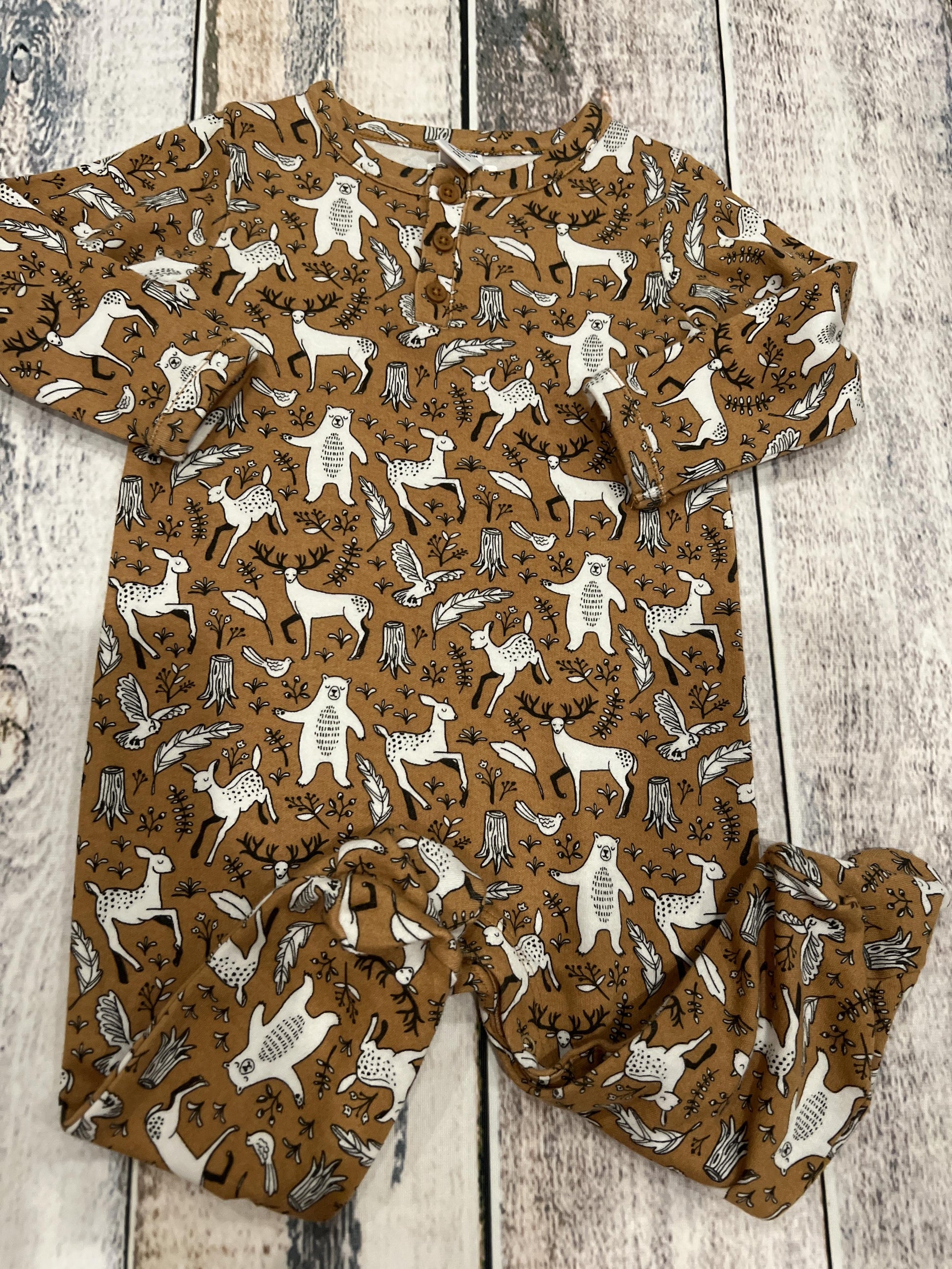 Nordstrom Boys Brown | animals Pajamas Size: 6 months Brown | animals
