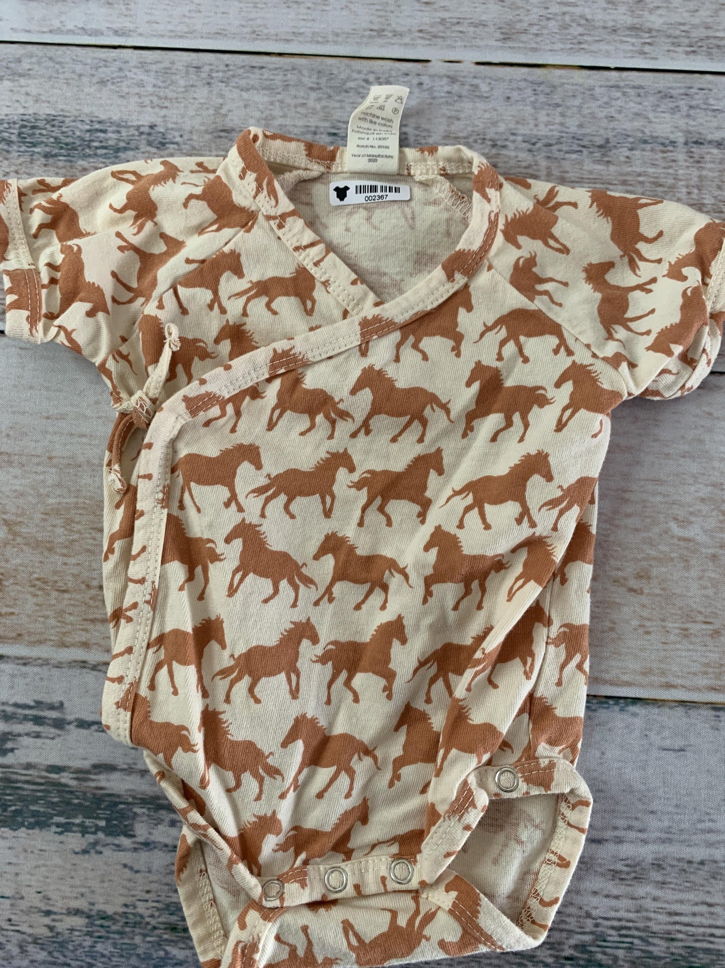Kate Quinn Girls Brown | animals Onesie Size: Newborn Brown | animals