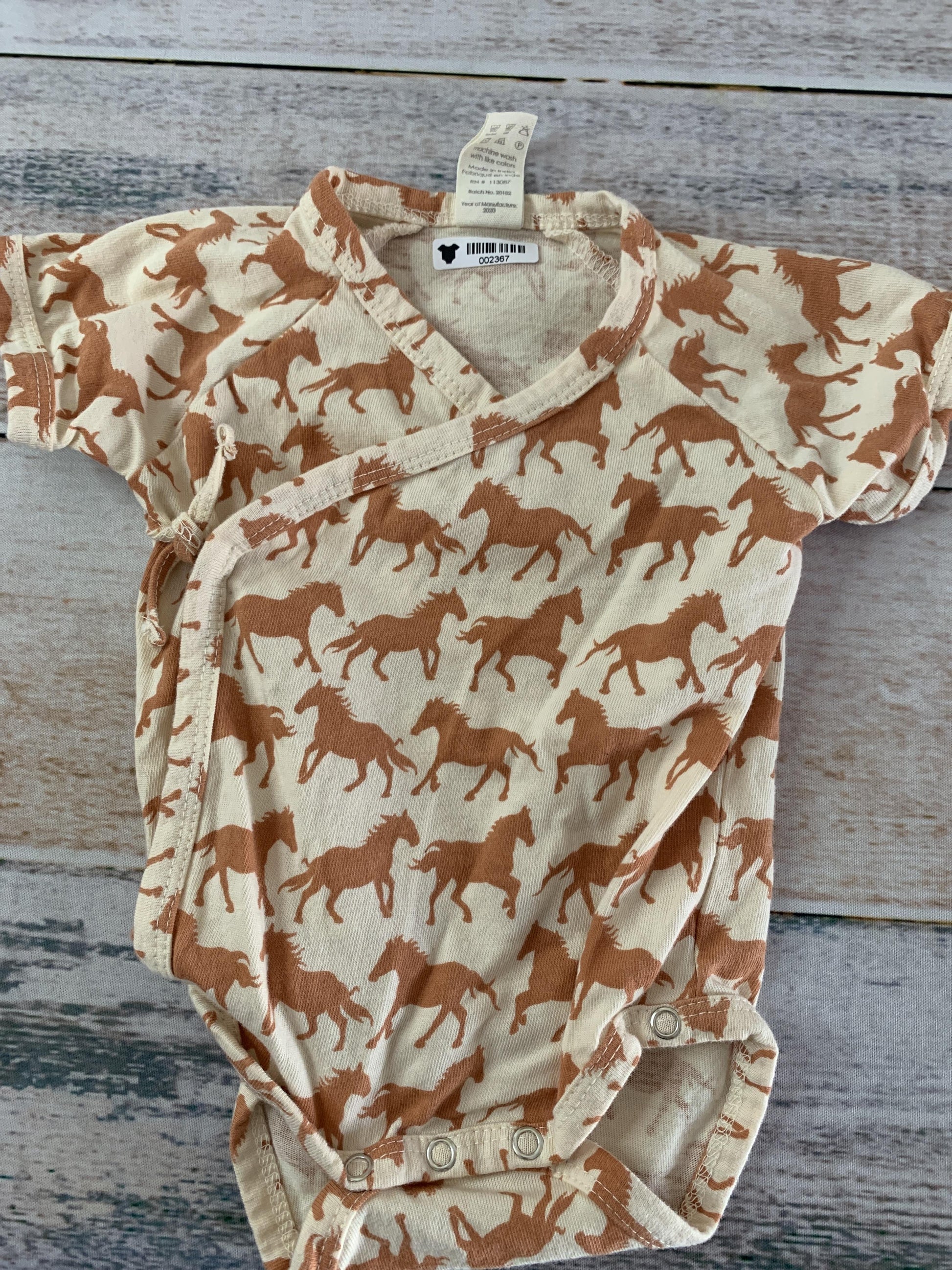 Kate Quinn Girls Brown | animals Onesie Size: Newborn Brown | animals