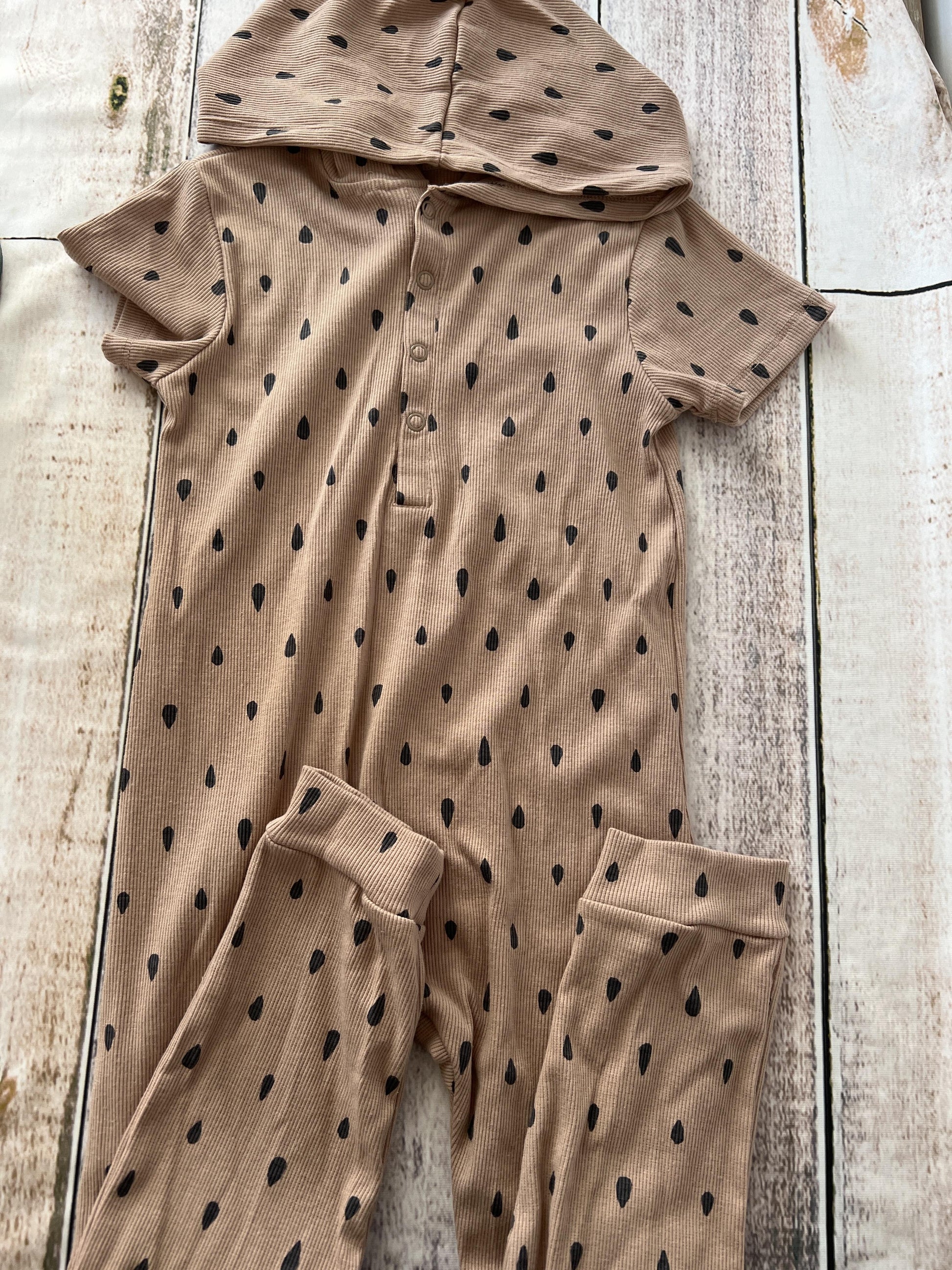 Grayson Collective Unisex Brown | Black | Pattern Shorts Size: 4T Brown | Black | Pattern