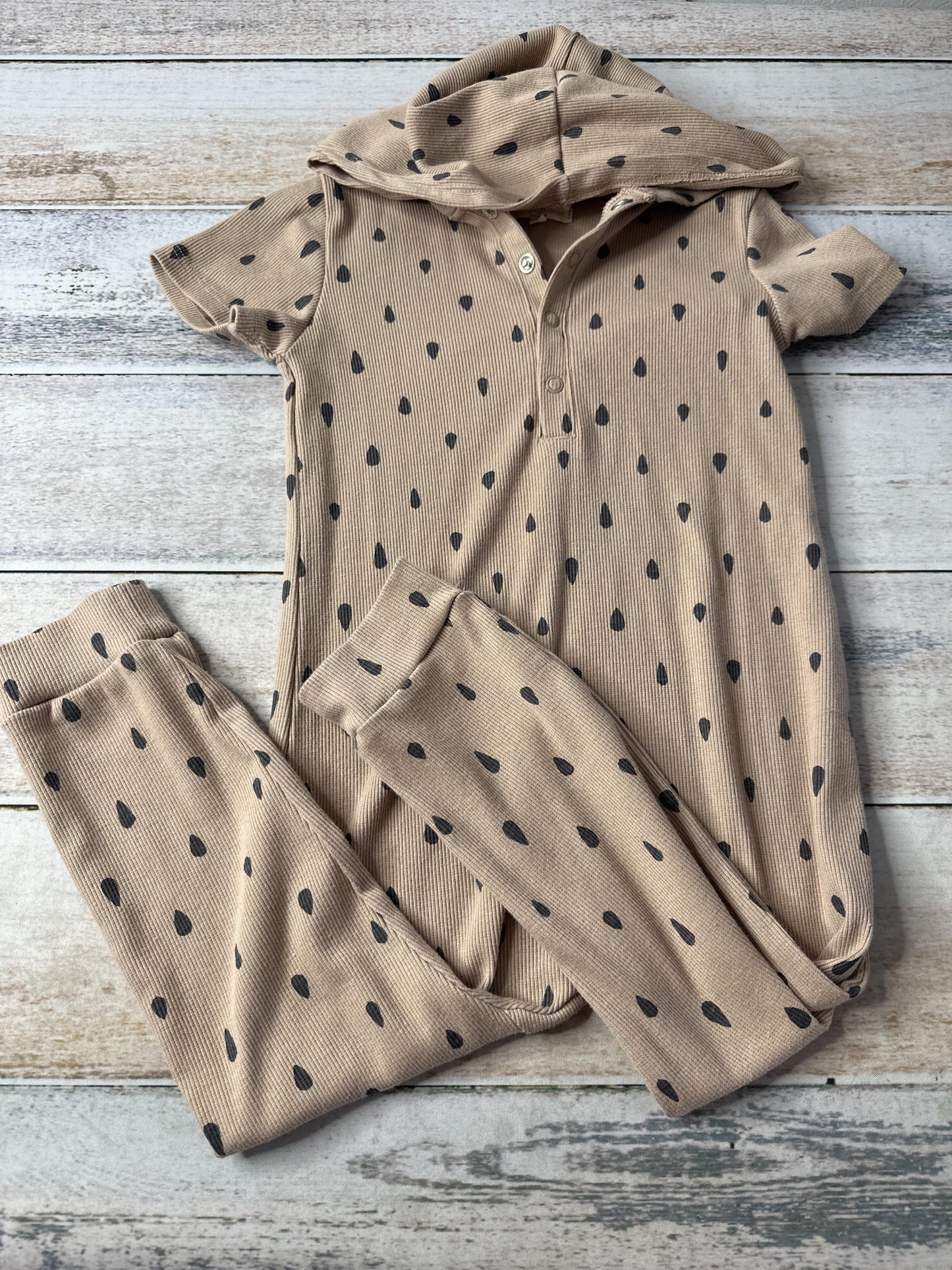 Grayson Collective Unisex Brown | Black | Pattern Shorts Size: 3T Brown | Black | Pattern