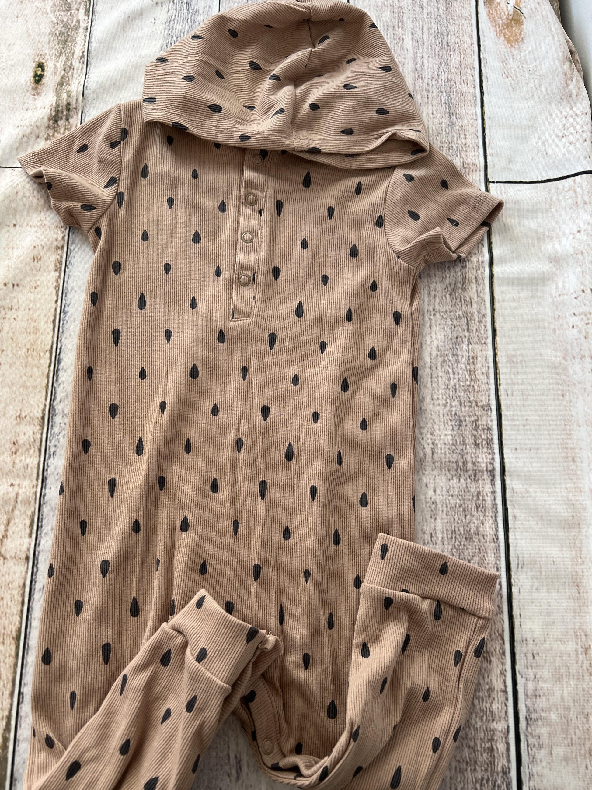 Grayson Collective Unisex Brown | Black | Pattern Shorts Size: 2T Brown | Black | Pattern