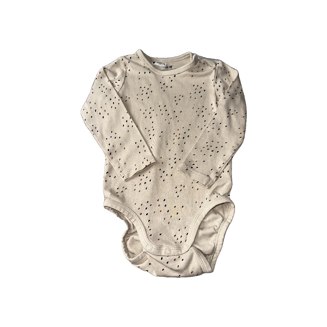 Unisex Brown | cream Onesie Size: 18 months Brown | cream