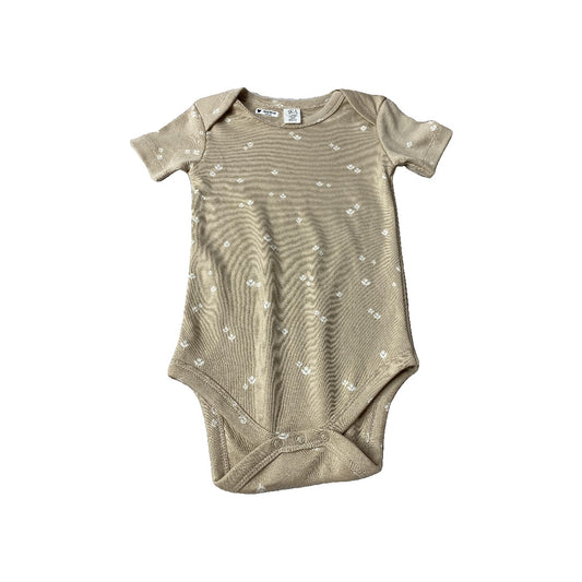 Colored Organics Girls Brown | White Onesie Size: 12-18 months Brown | White