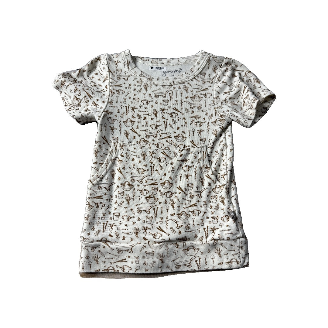 Goumi Unisex Brown | White T-Shirt Size: 2T Brown | White