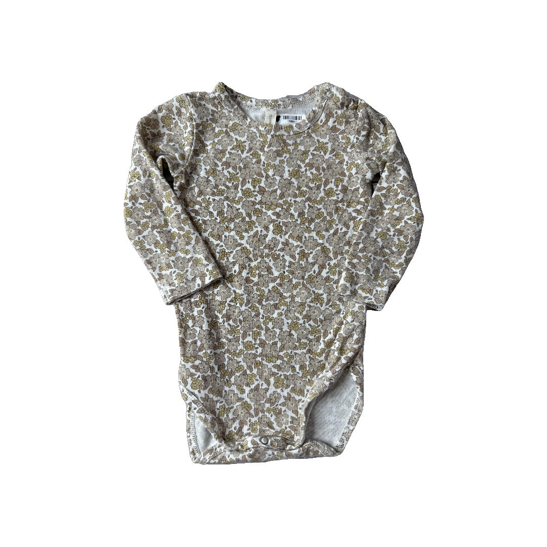 Quincy Mae Girls Brown | White Onesie Size: 3-6 months Brown | White