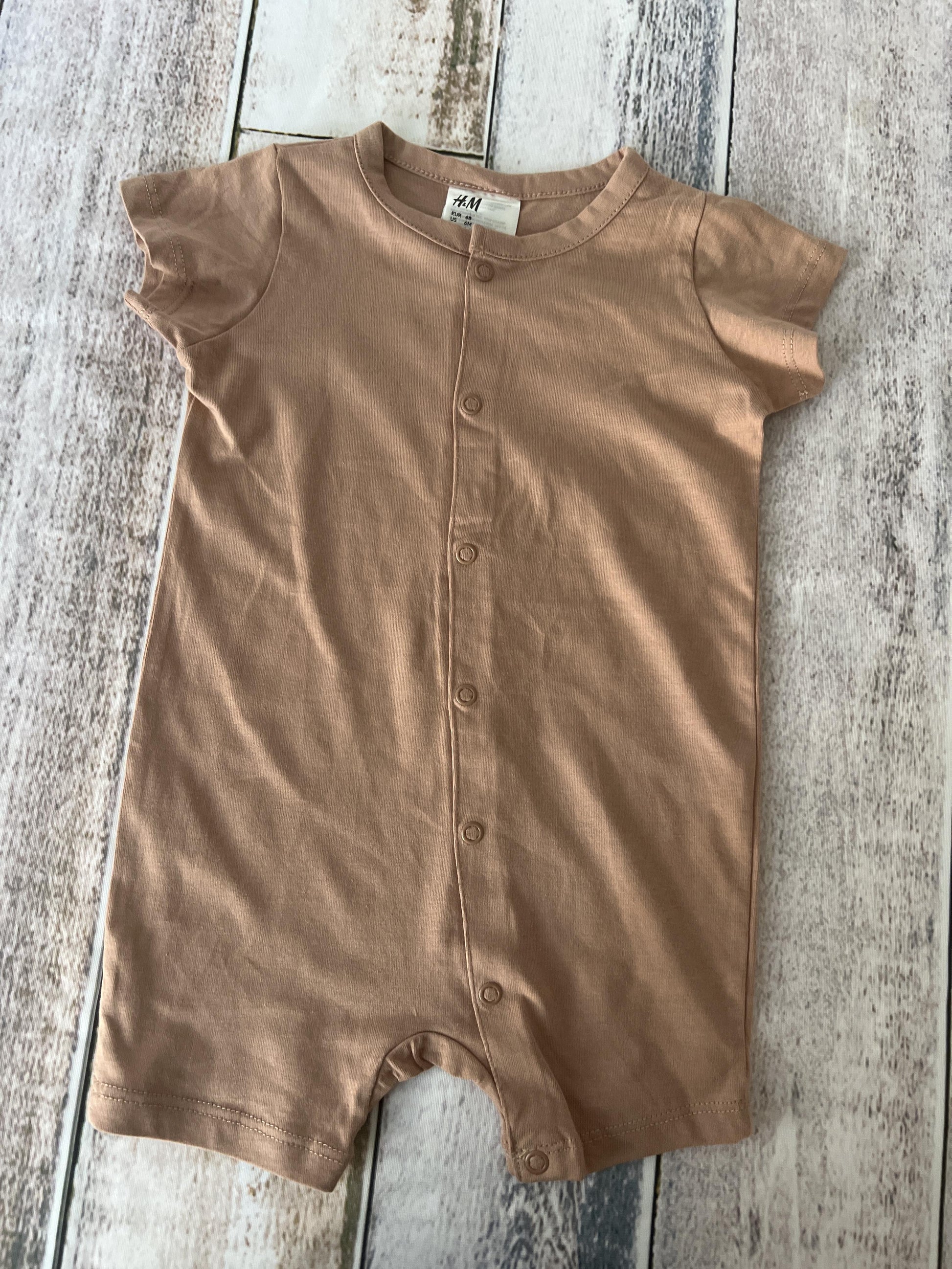 H&M Unisex Brown Romper Size: 6 months Brown