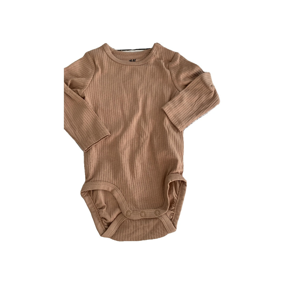 H&M Girls Brown Onesie Size: 9 months Brown