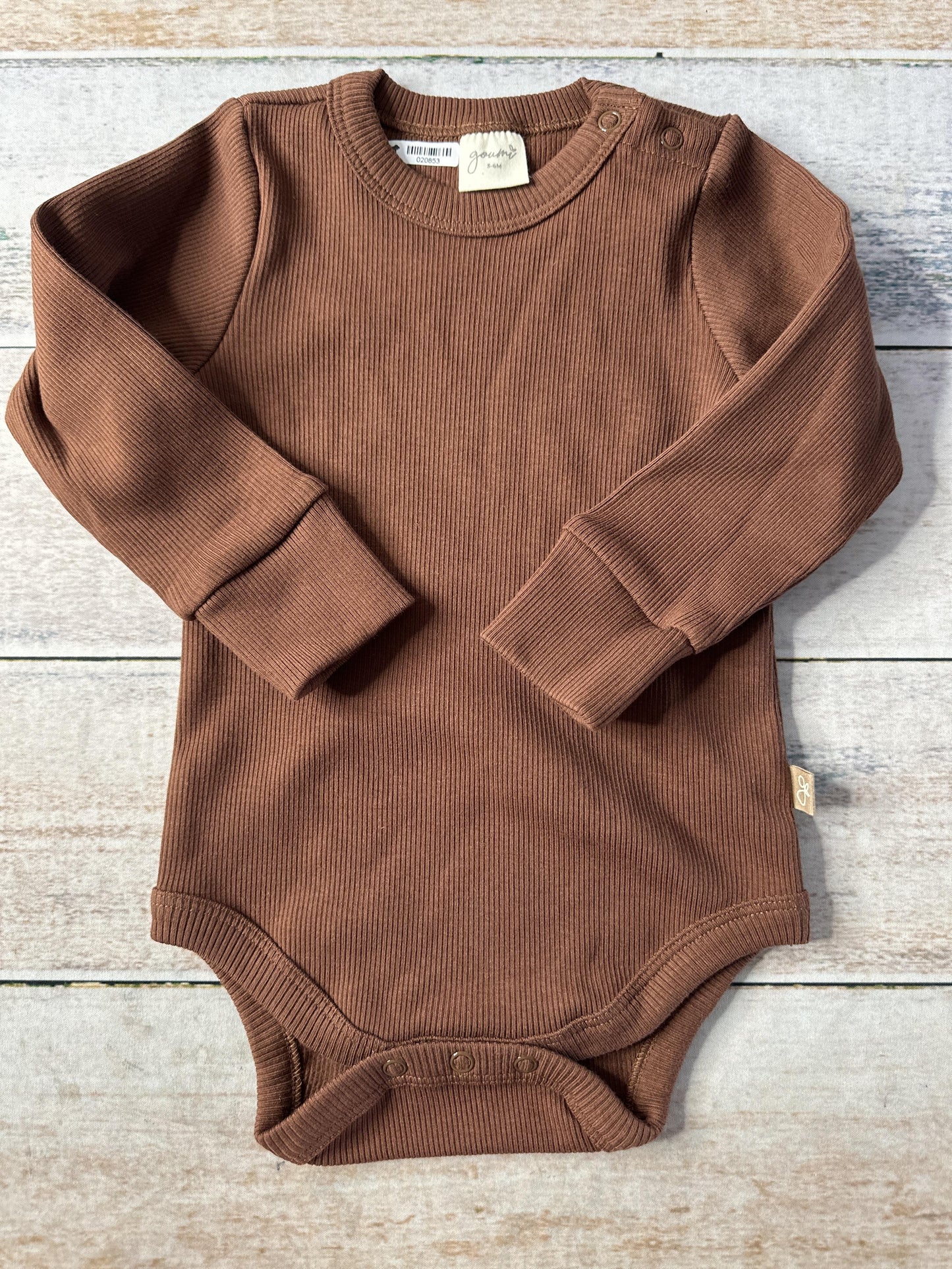 Goumi Unisex Brown Onesie Size: 3-6 months Brown
