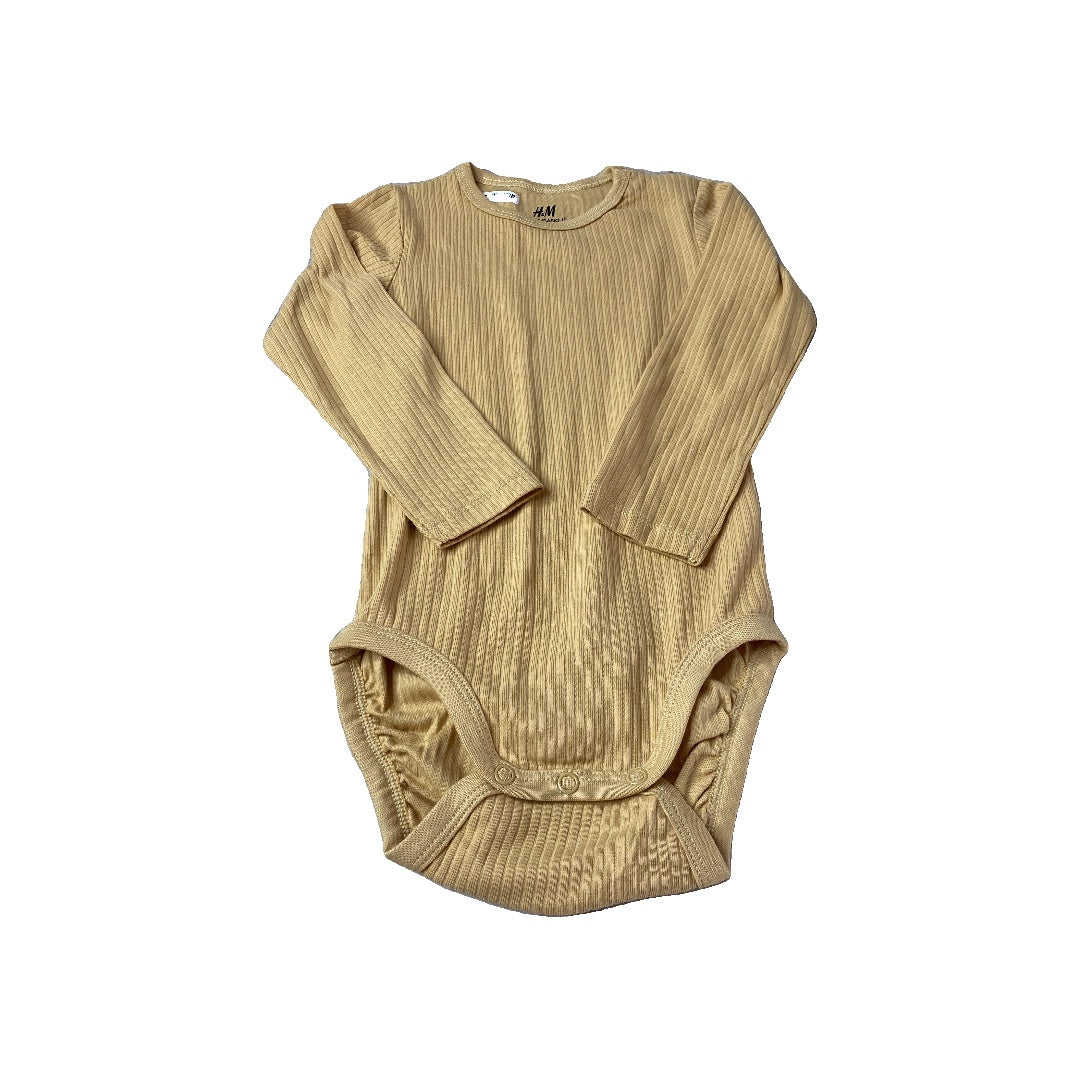 H&M Unisex Brown Onesie Size: 18 months Brown