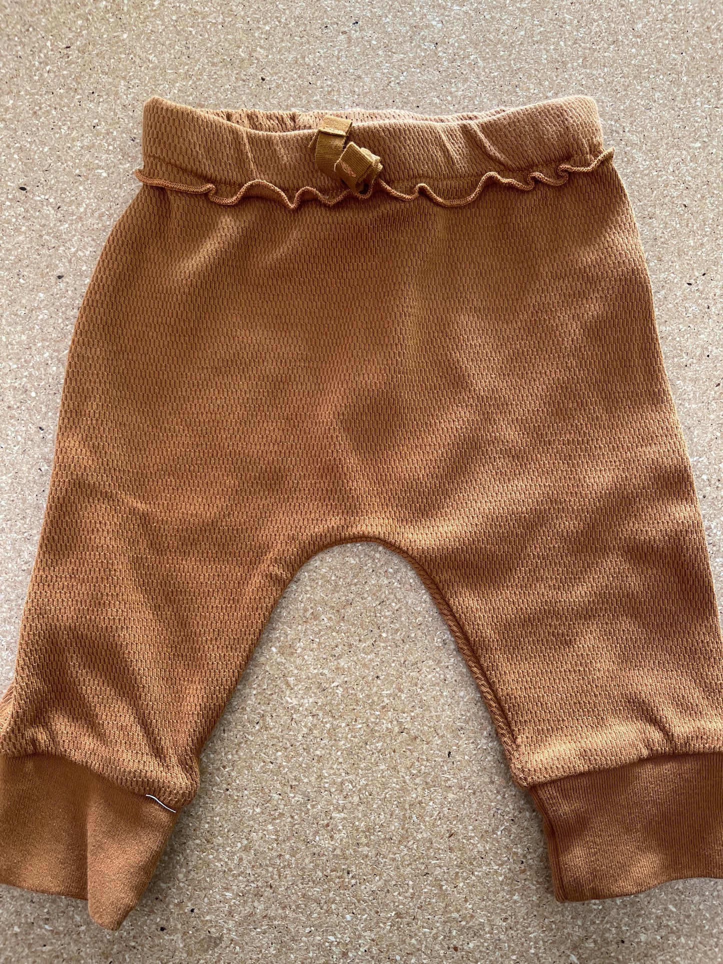 Oliver & Rain Girls Brown Pants Size: 6 months Brown