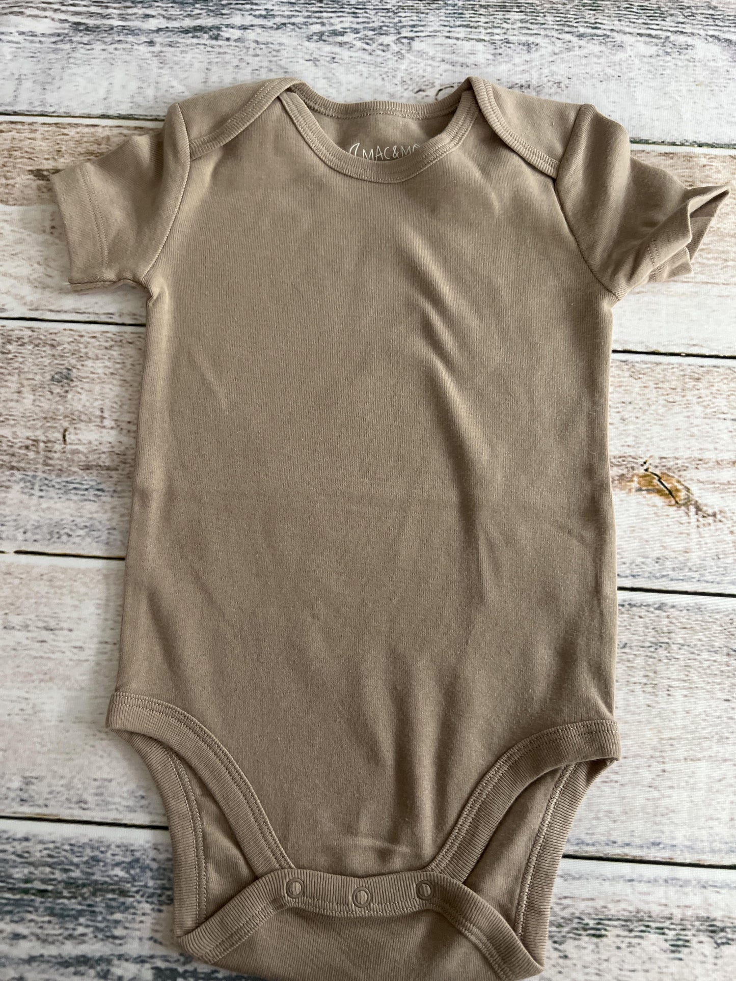 Unisex Brown Onesie Size: 18 months Brown