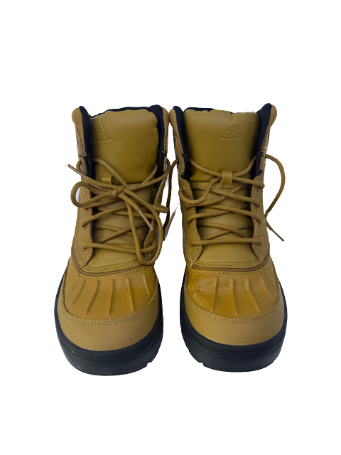 Nike Boys Brown Boots Size: Youth 6 Brown