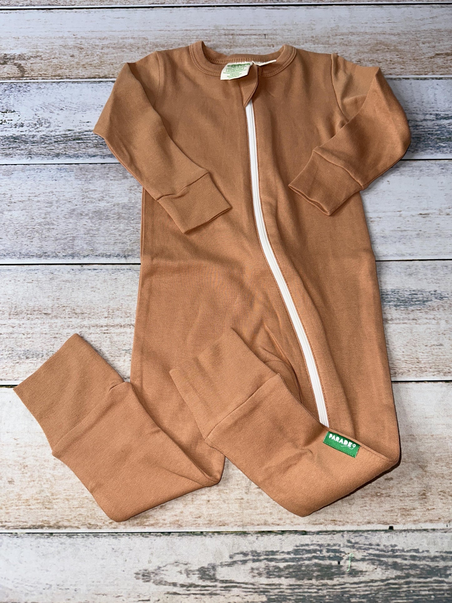 Parade Unisex Brown Long Sleeve Outfit Size: 3-6 months Brown