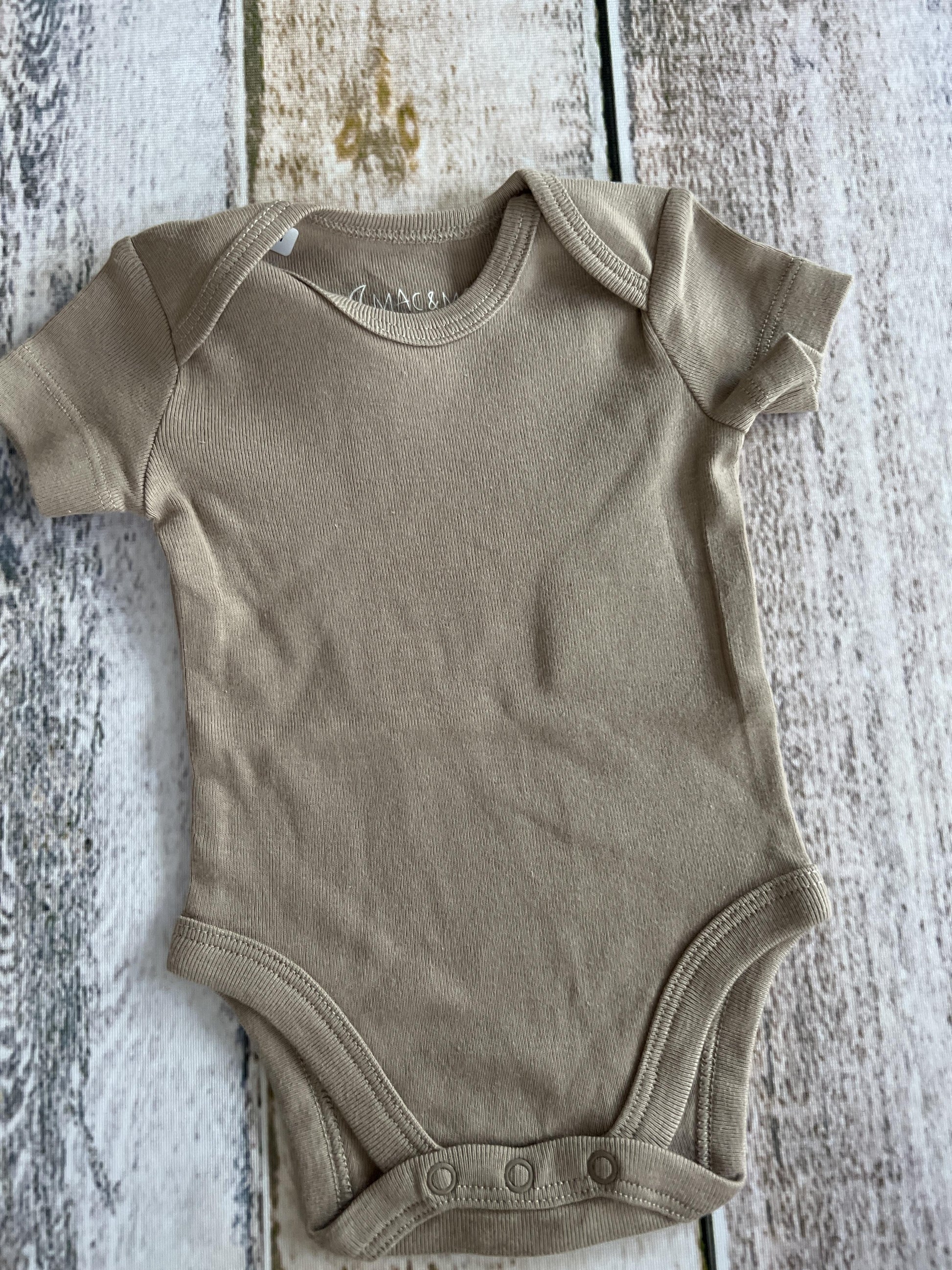 Mac and Moon Unisex Brown Onesie Size: Newborn Brown