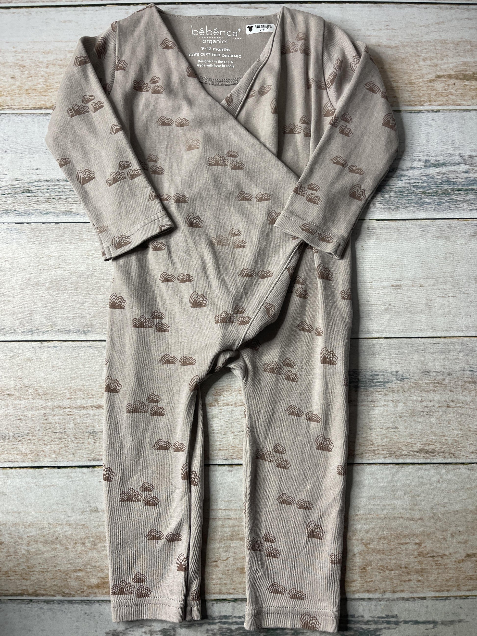 Bebenca Unisex Brown Long Sleeve Outfit Size: 9-12 Months Brown