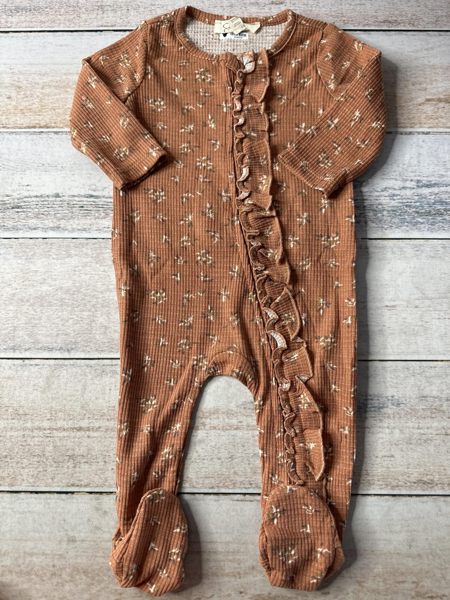 Jessica Simpson Unisex Brown Pajamas Size: 6-9 months Brown