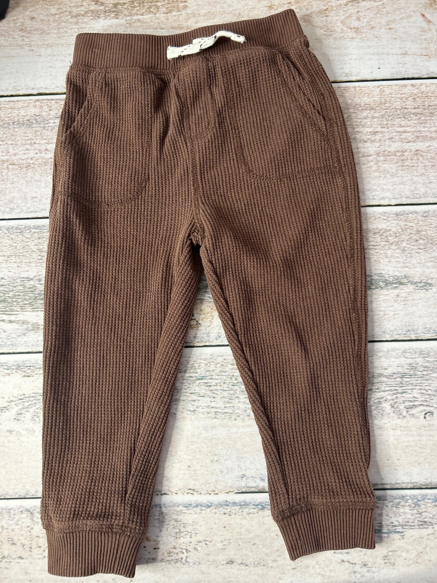 Unisex Brown Button Down Short Sleeve Size: 12-18 months Brown
