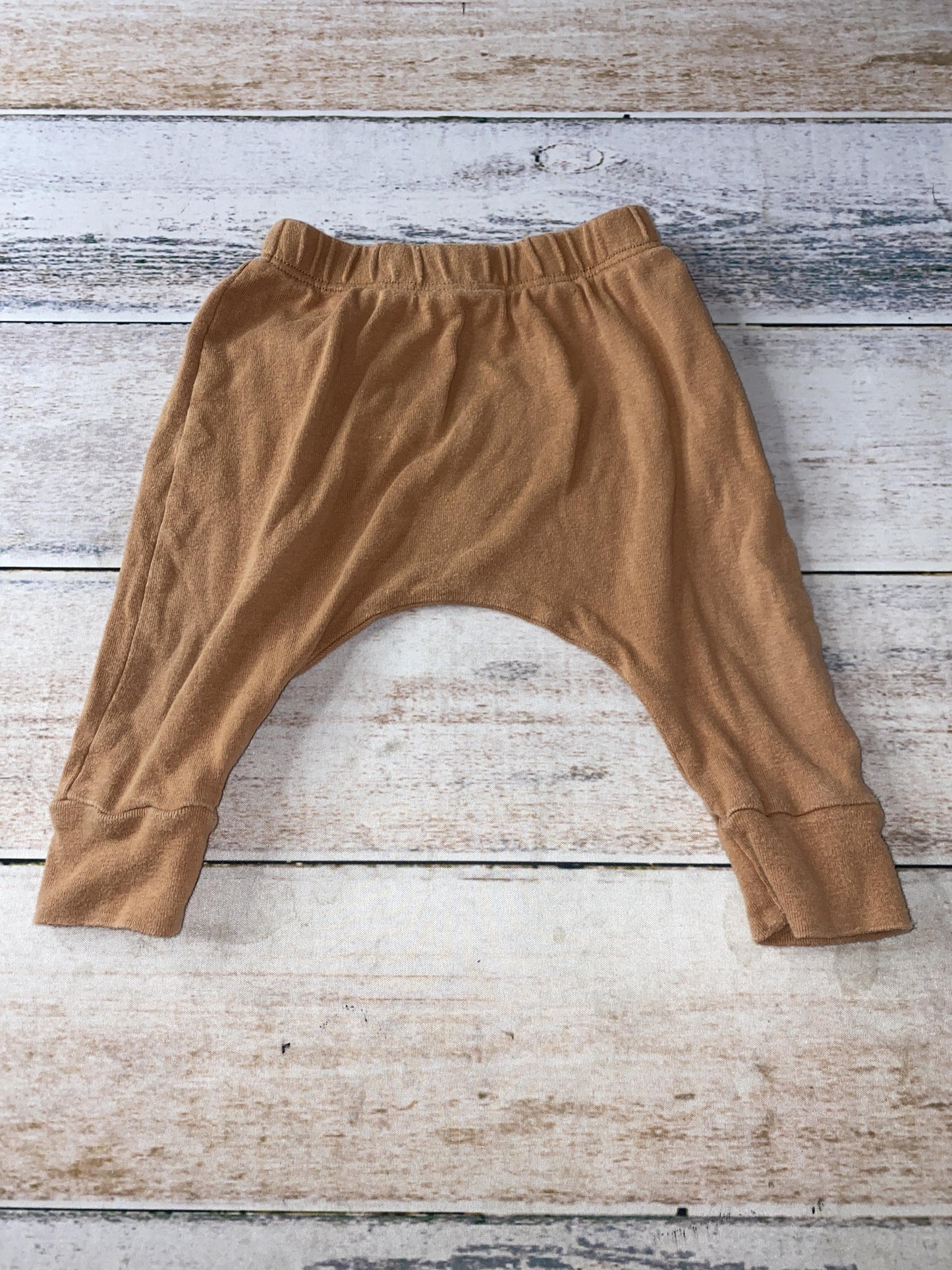 Go Gently Unisex Brown Pajamas Size: 6-12 months Brown
