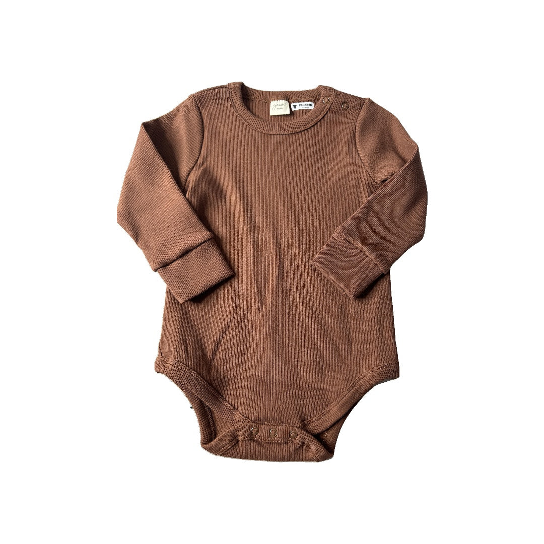 Goumi Unisex Brown Onesie Size: 18-24 months Brown