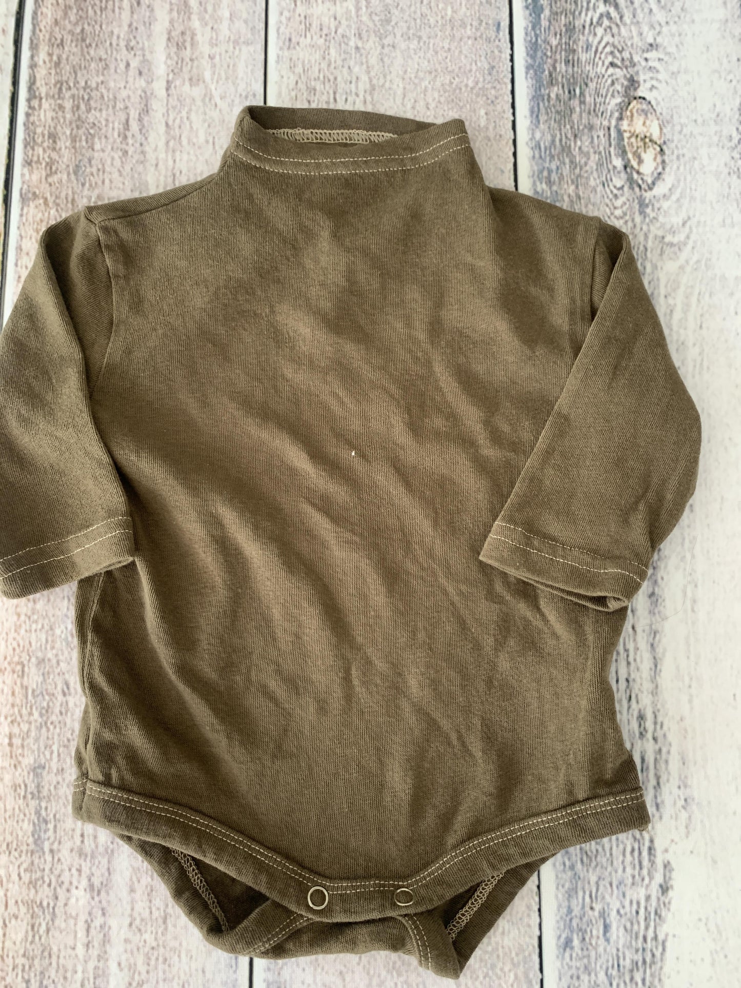 GO;U Boys Brown Onesie Size: 6-12 months Brown
