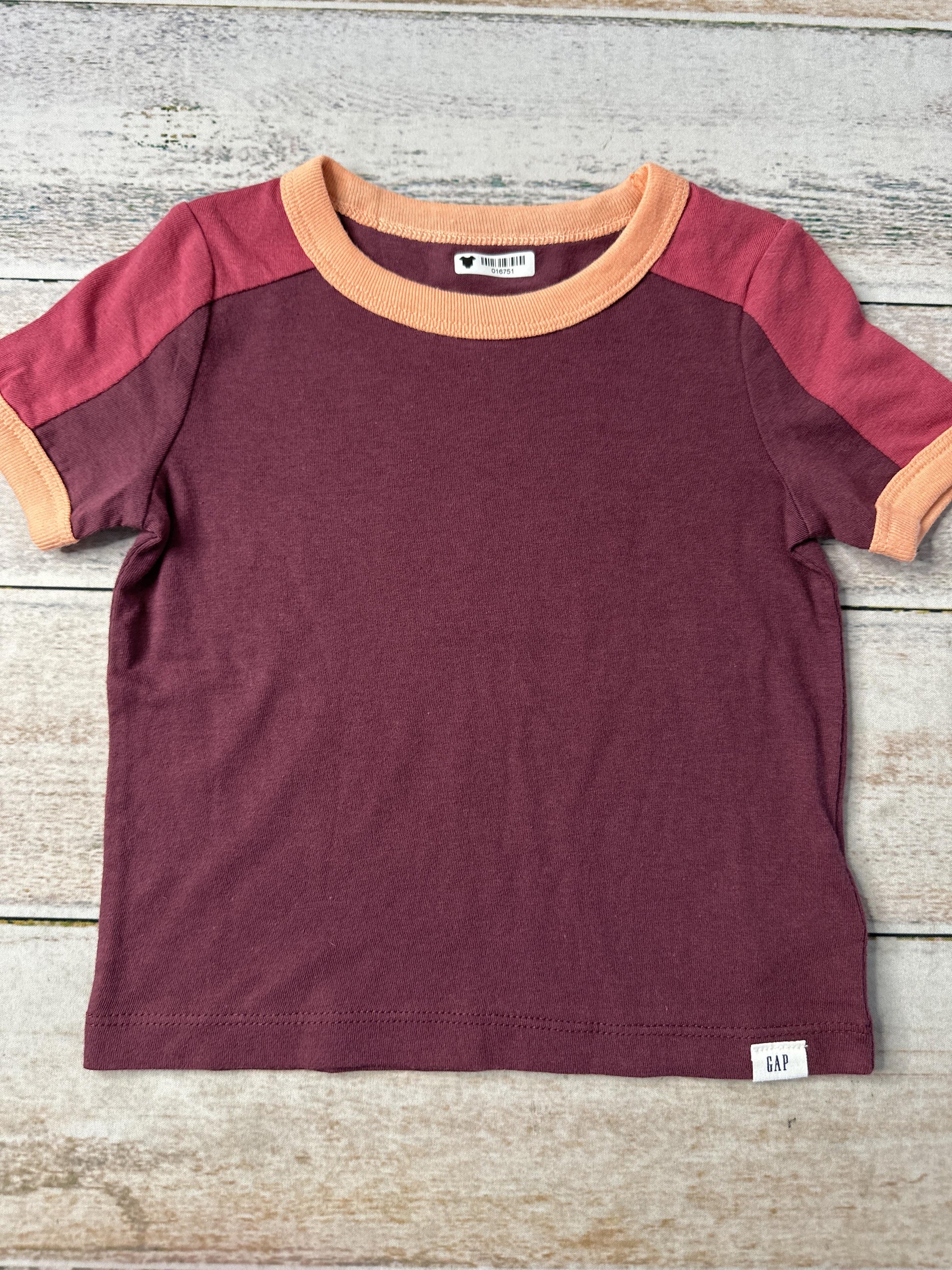 Gap Unisex Burgundy | Coral T-Shirt Size: 12-18 months Burgundy | Coral