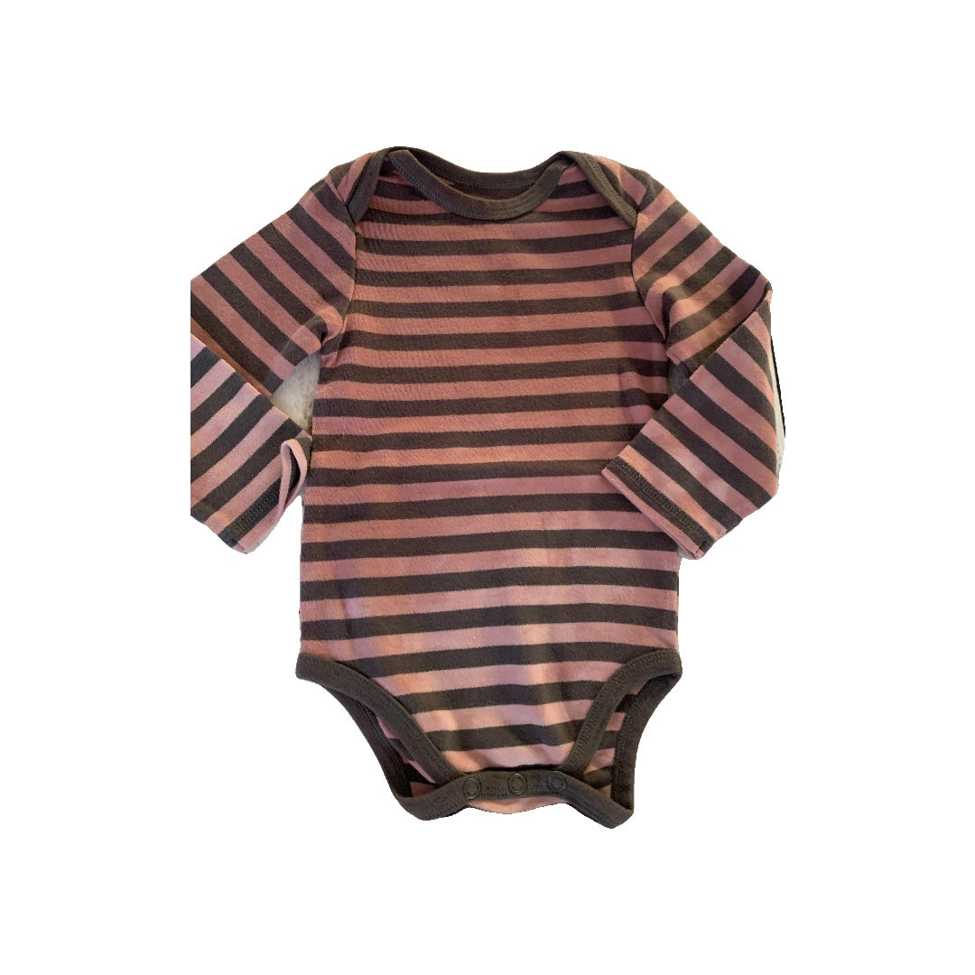 Kidential Girls Burgundy | Grey | Stripe | Tie Dye Onesie Size: 6-9 months Burgundy | Grey | Stripe | Tie Dye