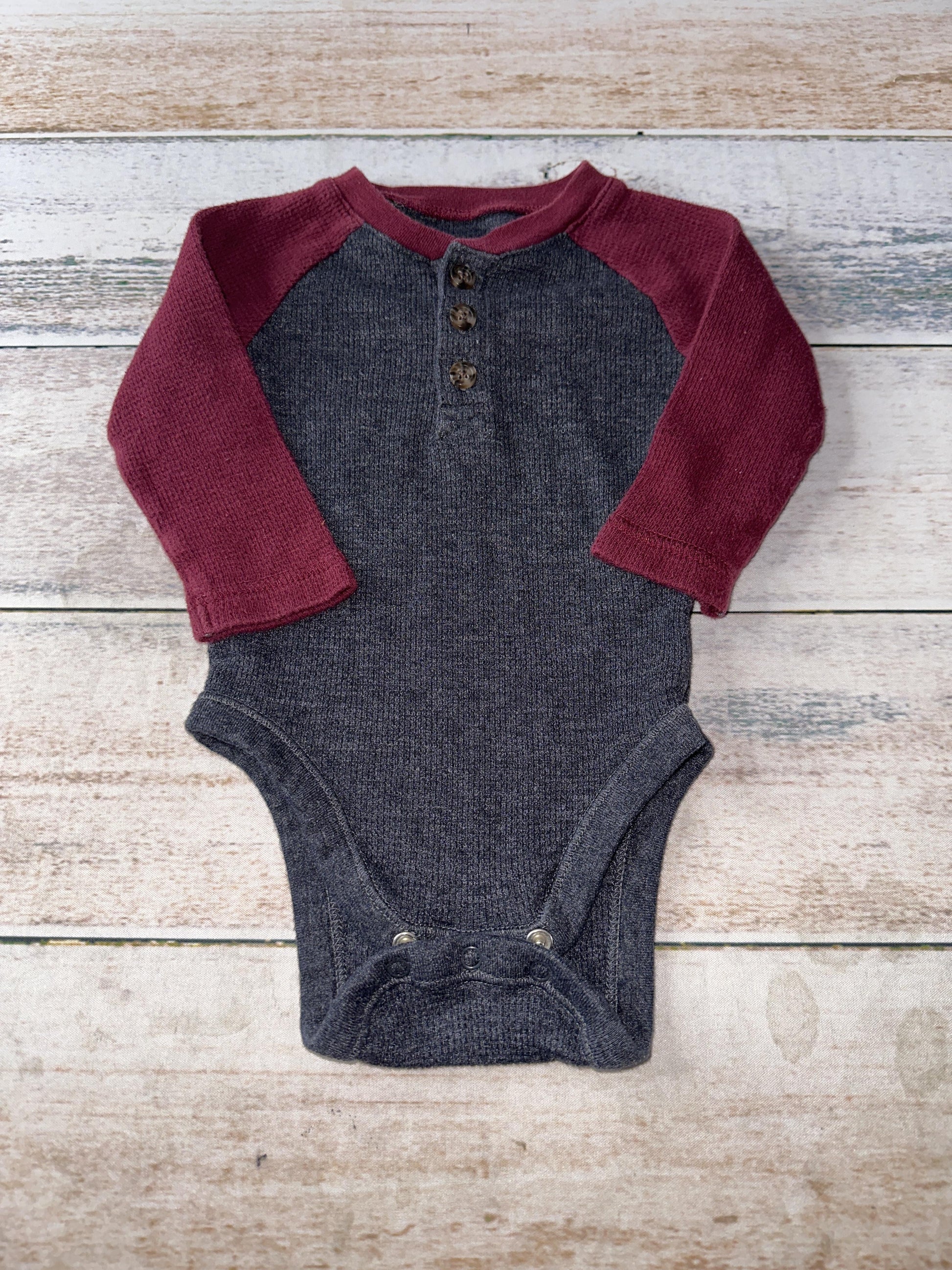 Old Navy Unisex Burgundy | Grey Onesie Size: 3-6 months Burgundy | Grey