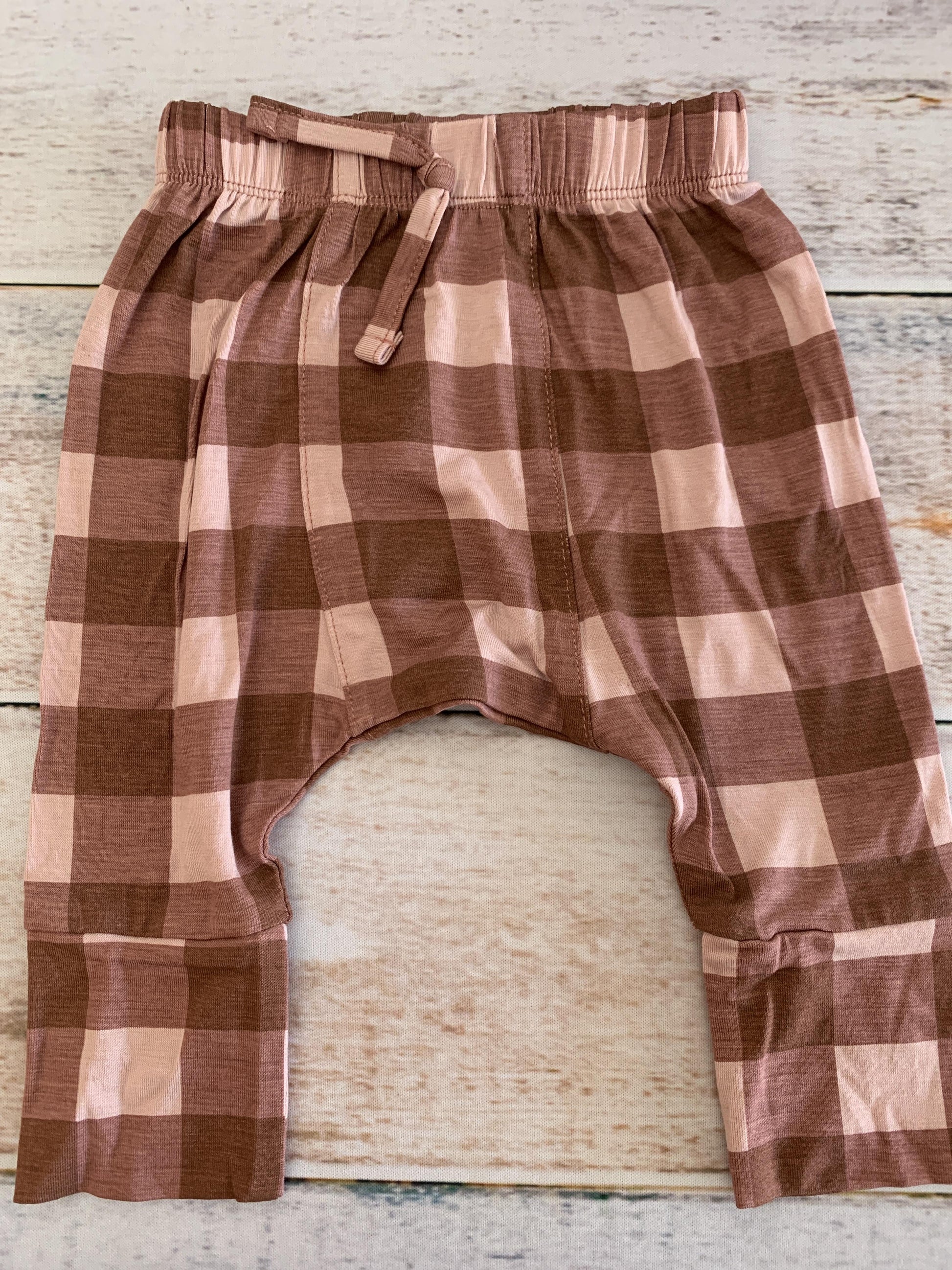 Kate Quinn Girls Burgundy | pink | plaid Pants Size: 0-3 months Burgundy | pink | plaid