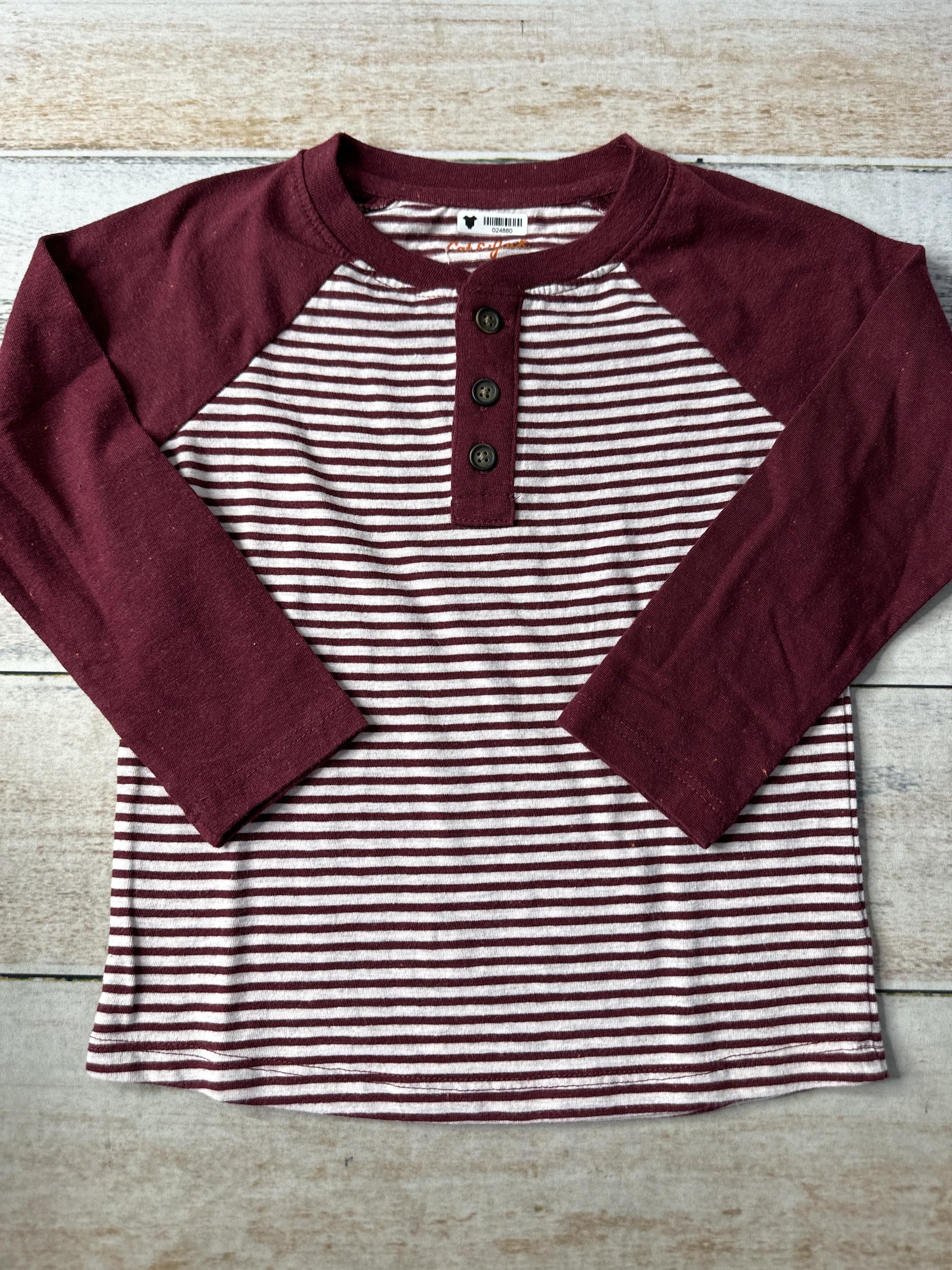 Cat & Jack Boys Burgundy Long Sleeve T-Shirt Size: 3T Burgundy