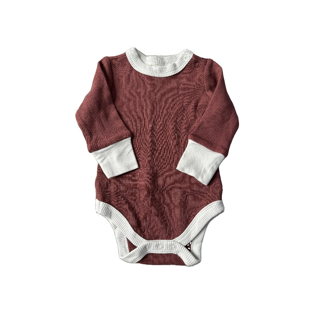 Goumi Unisex Burgundy Onesie Size: 0-3 months Burgundy