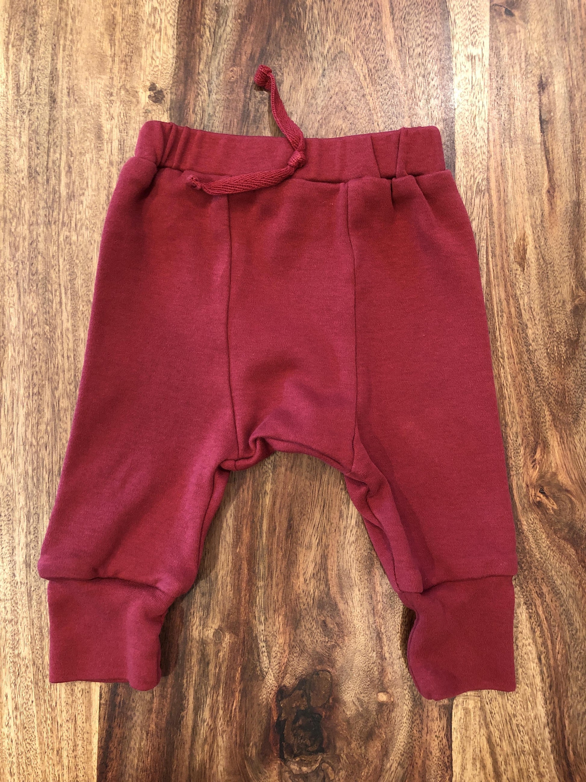 Kate Quinn Boys Burgundy Pants Size: 6-12 months Burgundy