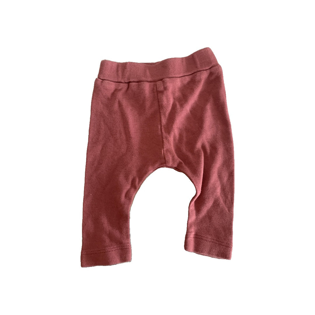 Kate Quinn Unisex Burgundy Pants Size: 0-3 months Burgundy