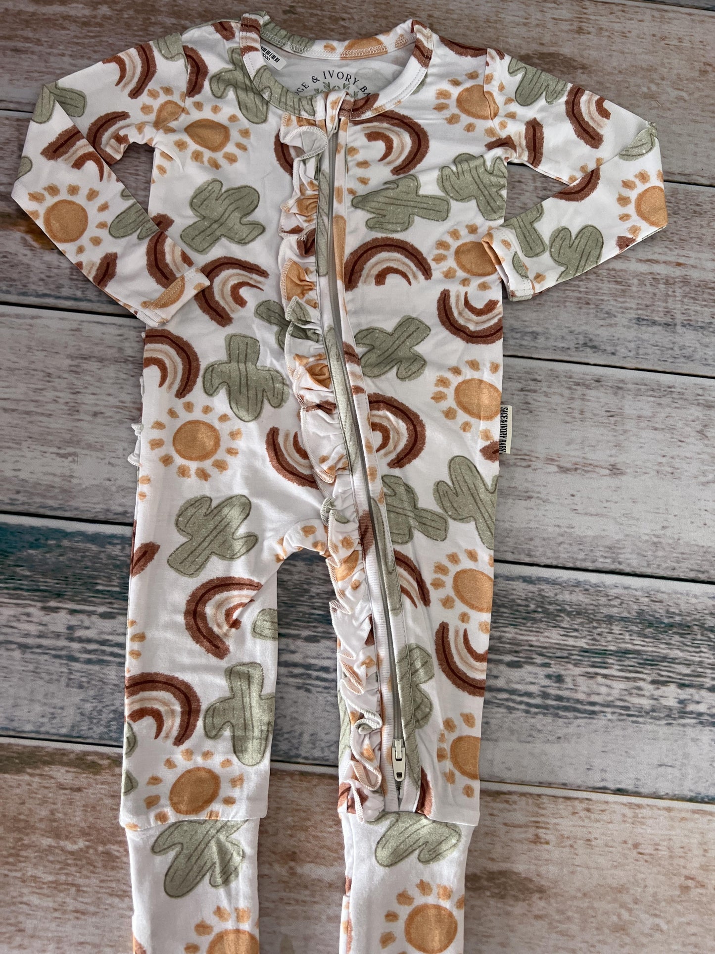 Sage and Ivory Unisex Cactus Long Sleeve Outfit Size: 3-6 months Cactus