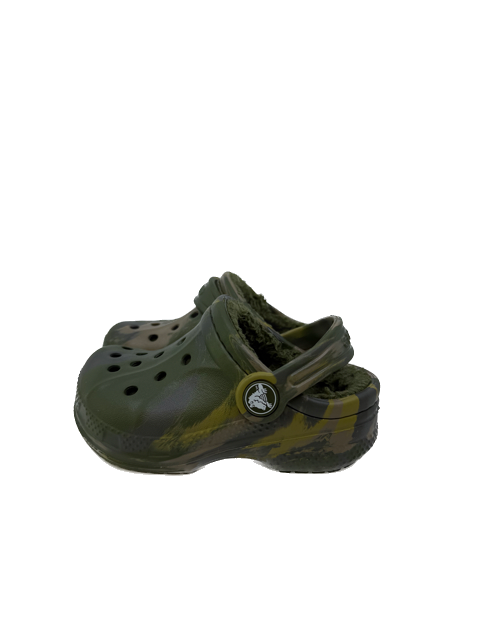 Crocs Boys Camo Fleece Shoes Size: 6-7 Little Kid Camo Fleece
