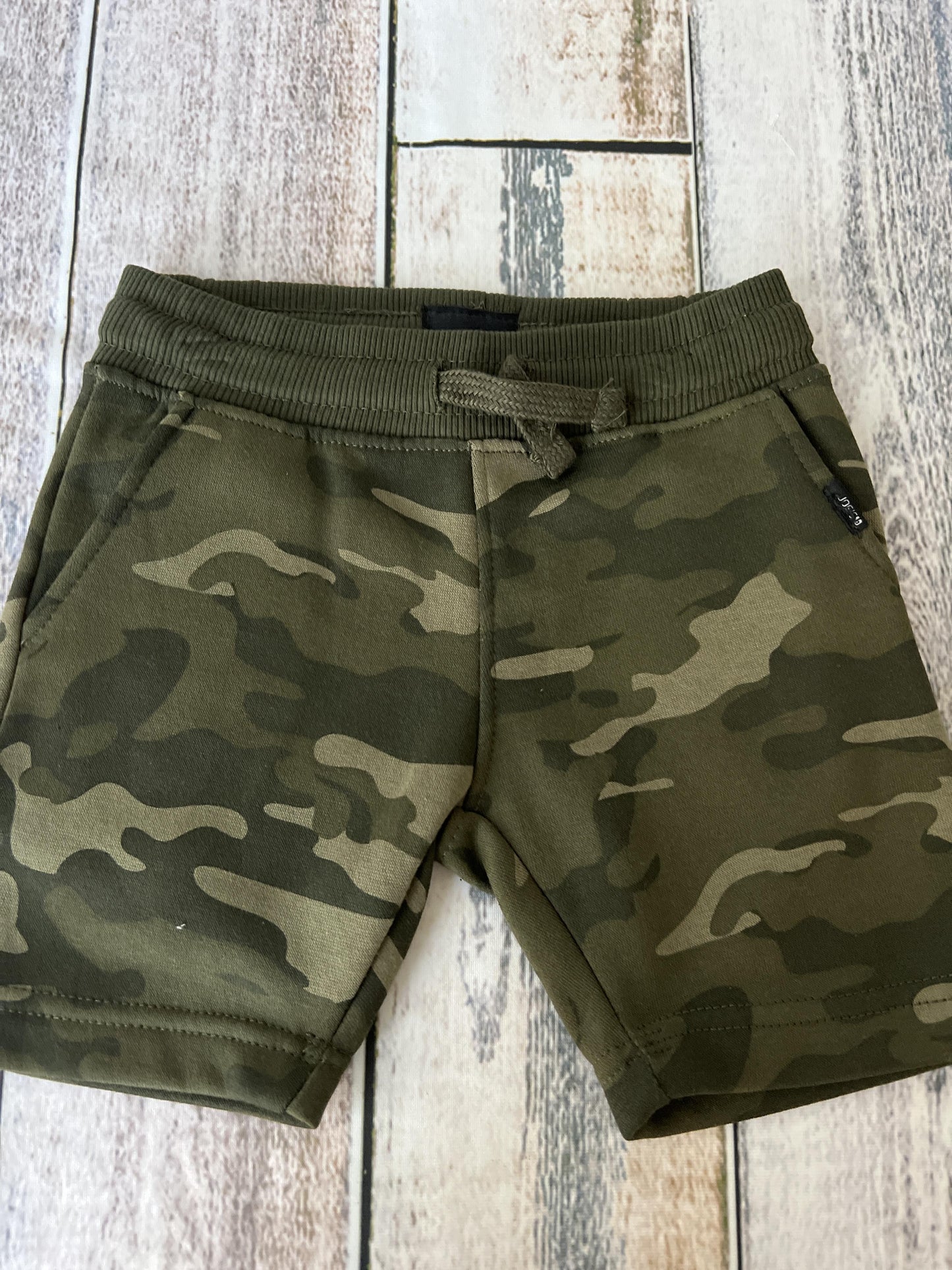 Joes Jeans Boys Camo Shorts Size: 3T Camo